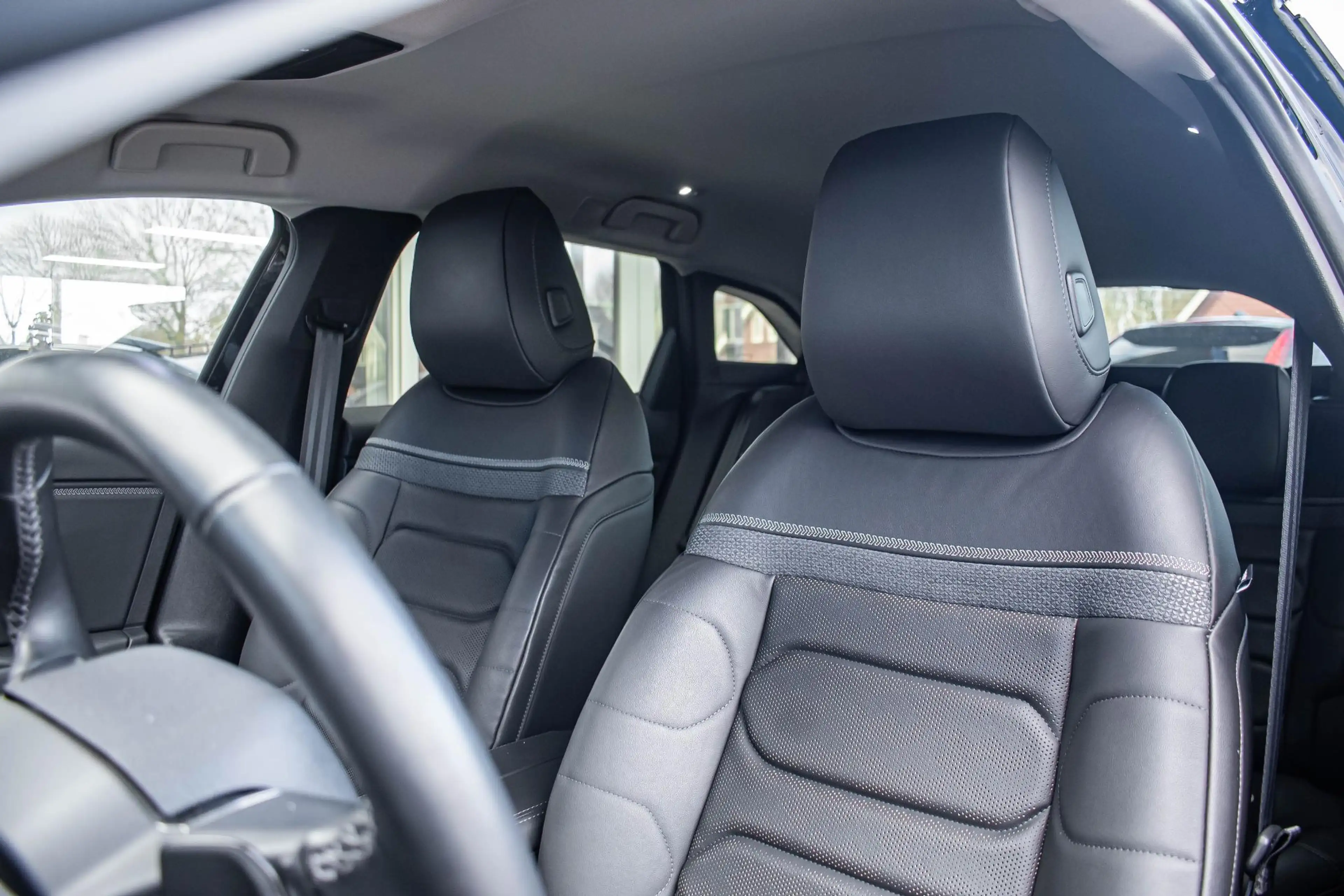 Citroen C5 X 1.6 Plug-In Hybrid 225pk e-EAT8 Business Plus — photo 11