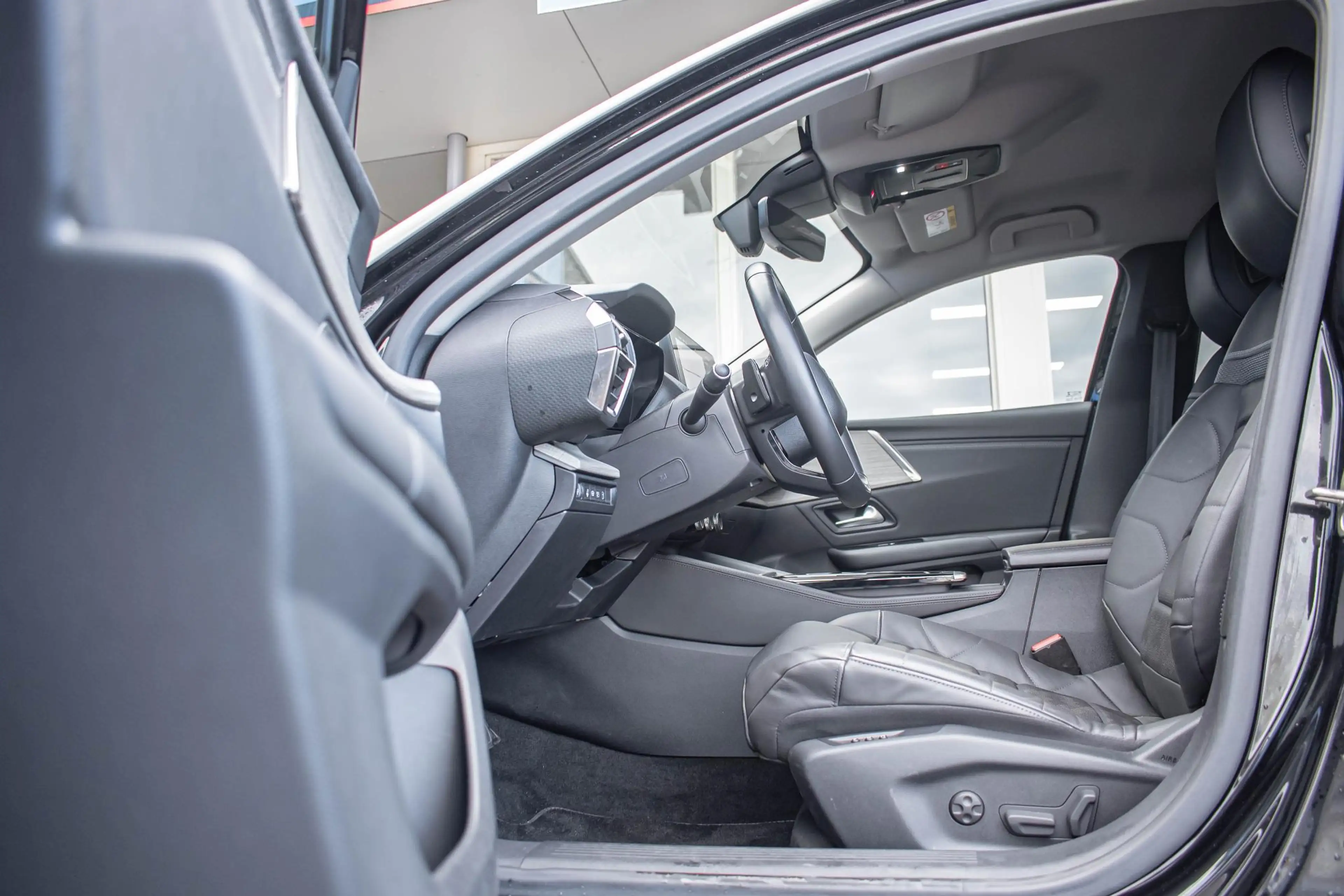Citroen C5 X 1.6 Plug-In Hybrid 225pk e-EAT8 Business Plus — photo 10