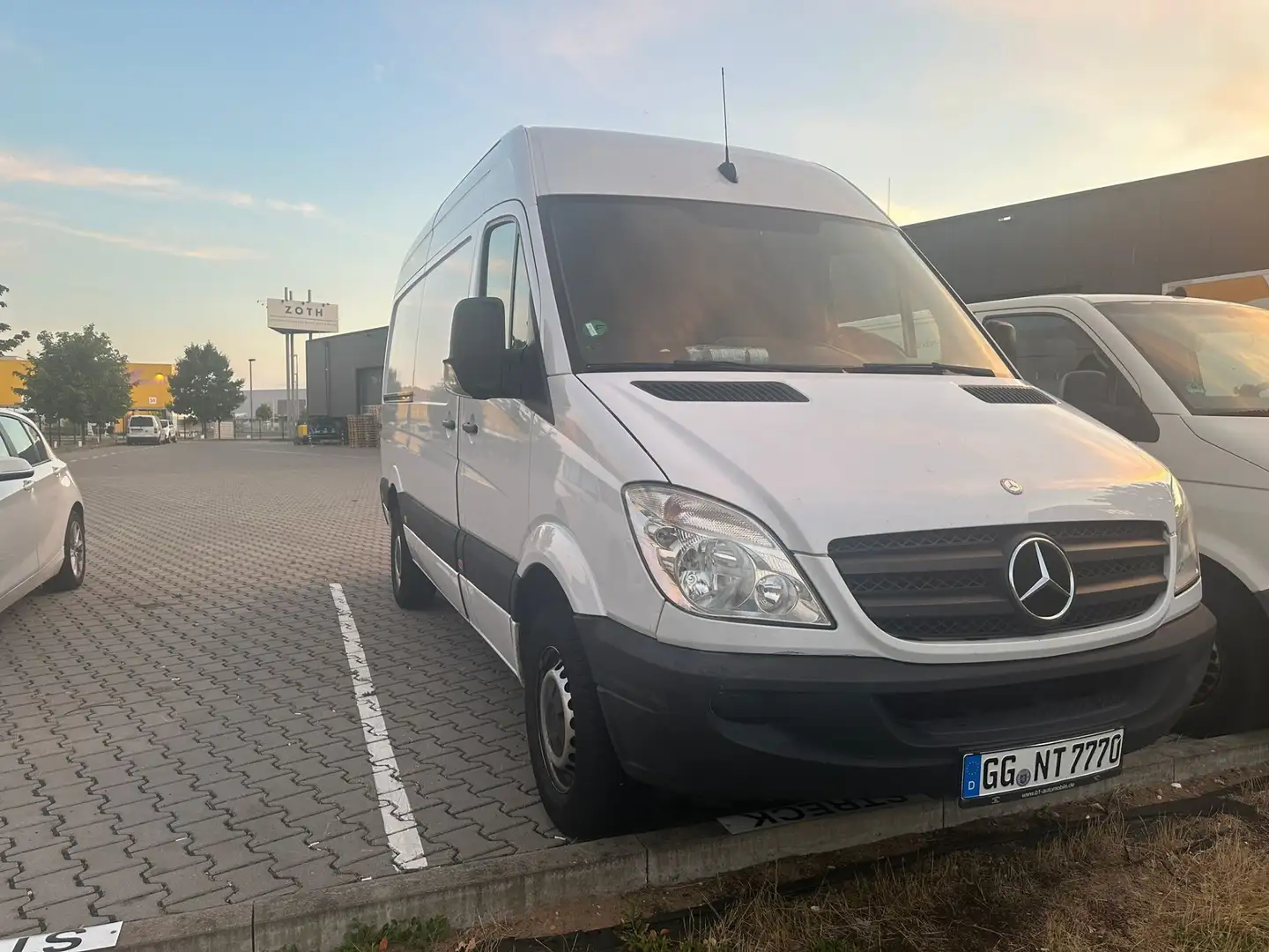 Mercedes-Benz Sprinter 209/211/213/215 CDI (906.611/613) White - 1