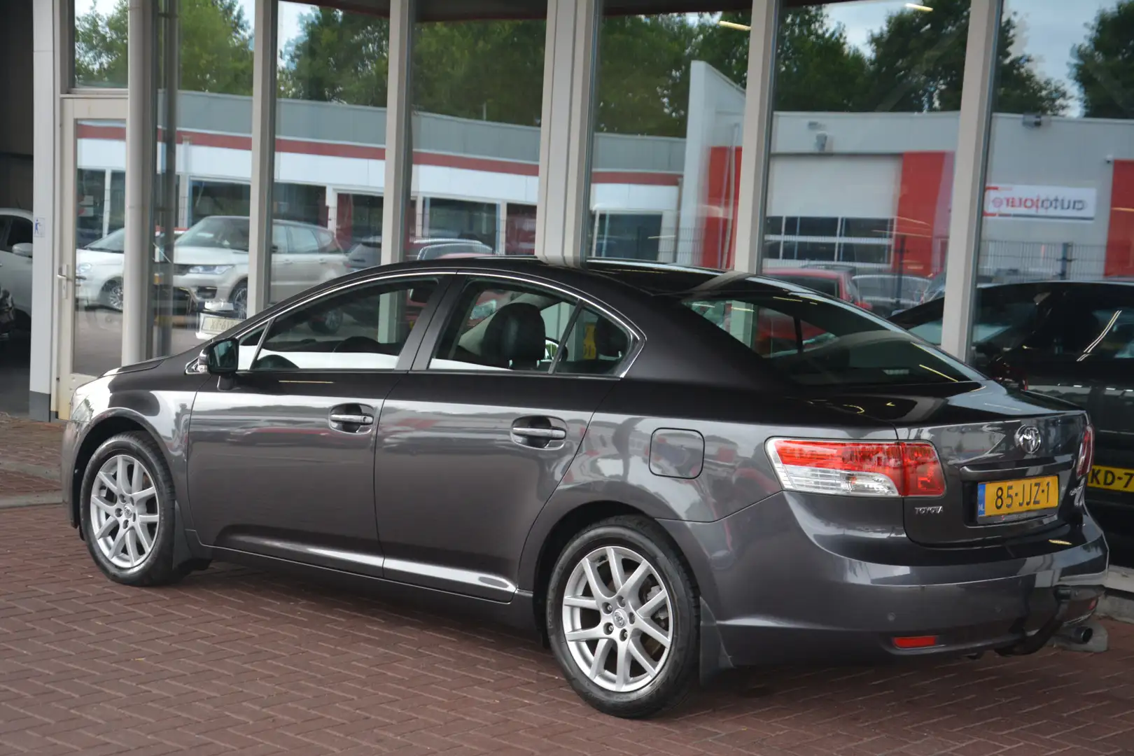 Toyota Avensis 2.0 VVTi Dynamic 1e eigenaar dealeronderhouden zee Gris - 2