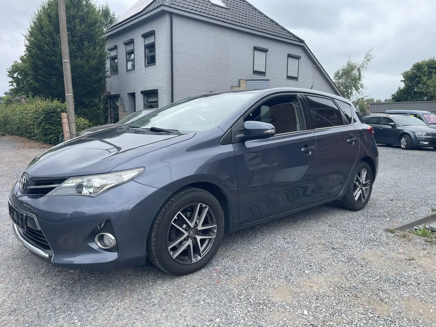 Toyota Auris 1.33 Dual-VVT-i,Airco,Gps,Sensoren,Camera,.. Grijs - 2