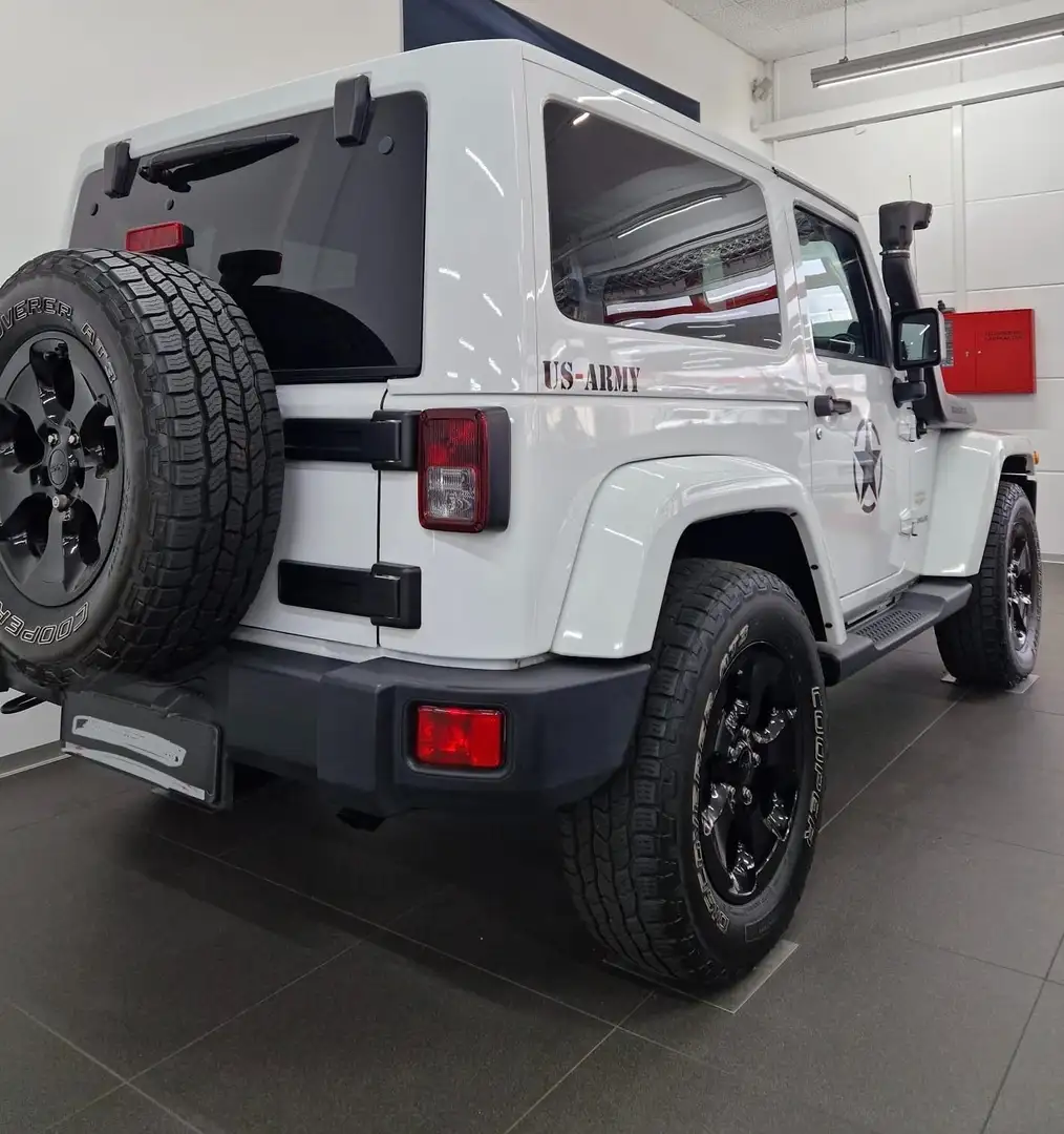Jeep Wrangler Wrangler 2.8 CRD DPF Automatik Sahara Weiß - 1