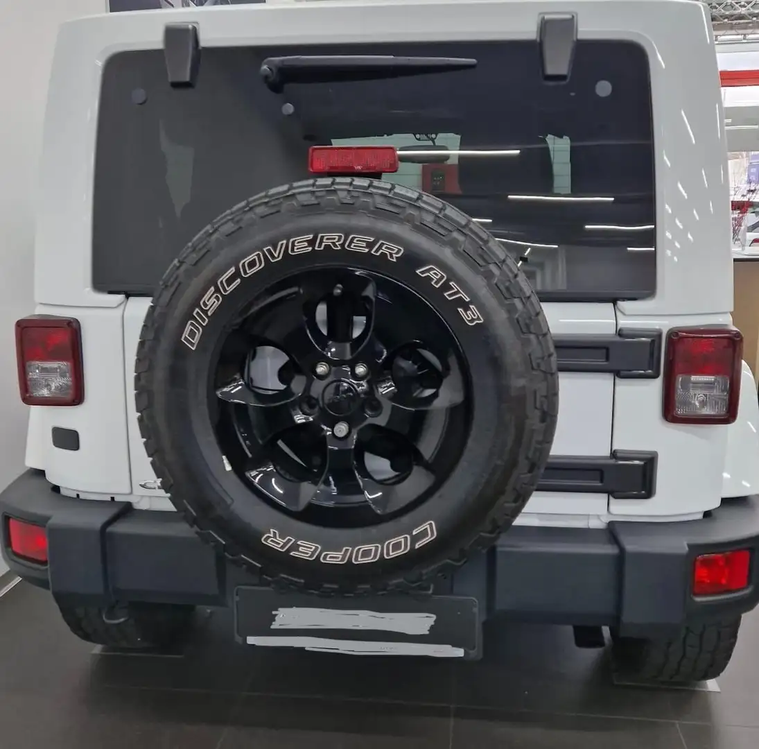 Jeep Wrangler Wrangler 2.8 CRD DPF Automatik Sahara Weiß - 2