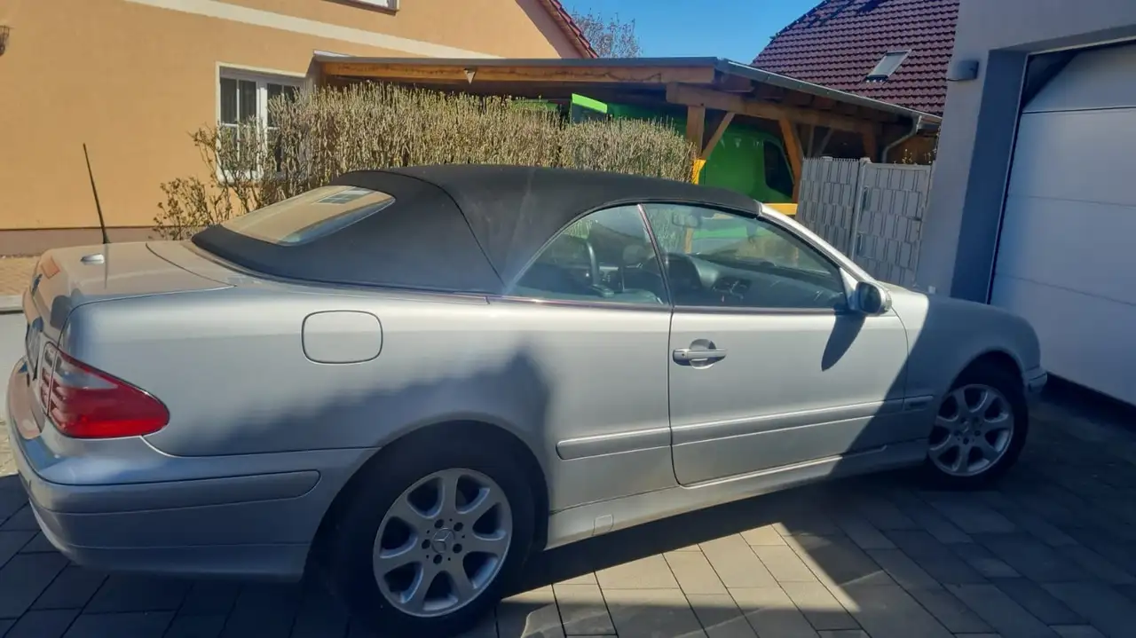 Mercedes-Benz CLK 320 Cabrio Elegance, foto 3