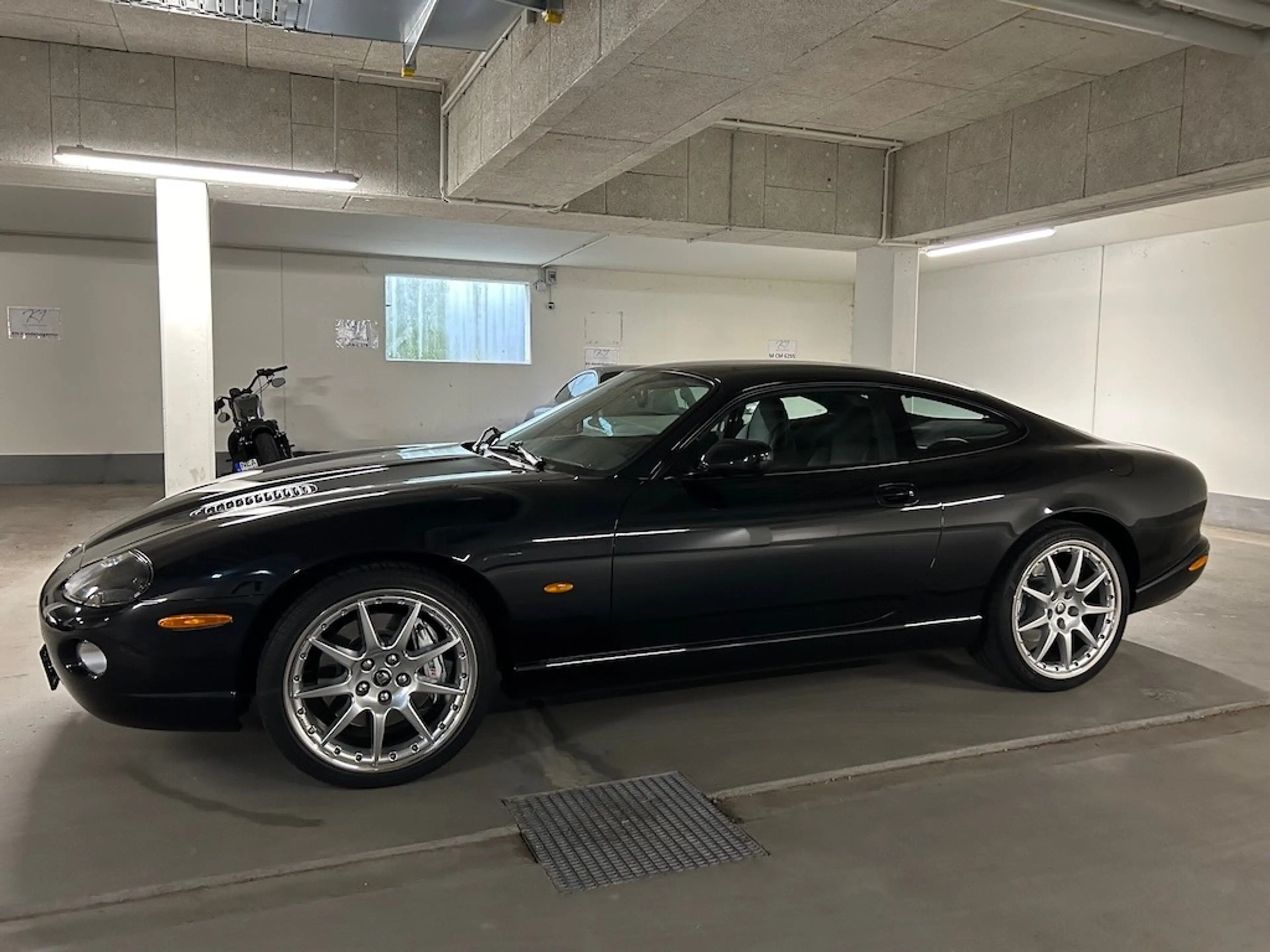 Jaguar XKR XKR 4.2 S/C **Facelift*Sammler**orig. 43`km**TOP