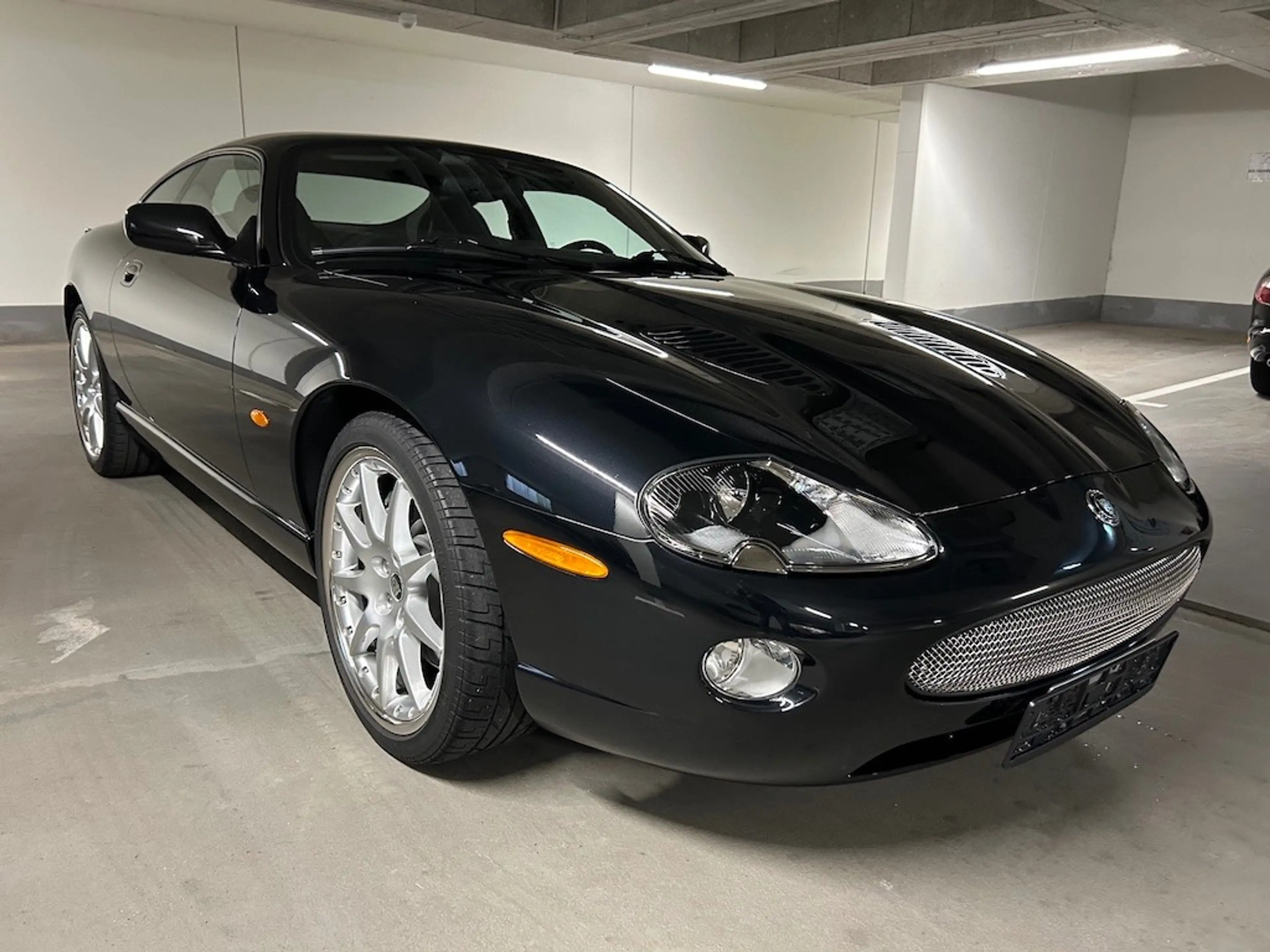 Jaguar XKR XKR 4.2 S/C **Facelift*Sammler**orig. 43`km**TOP — photo 3
