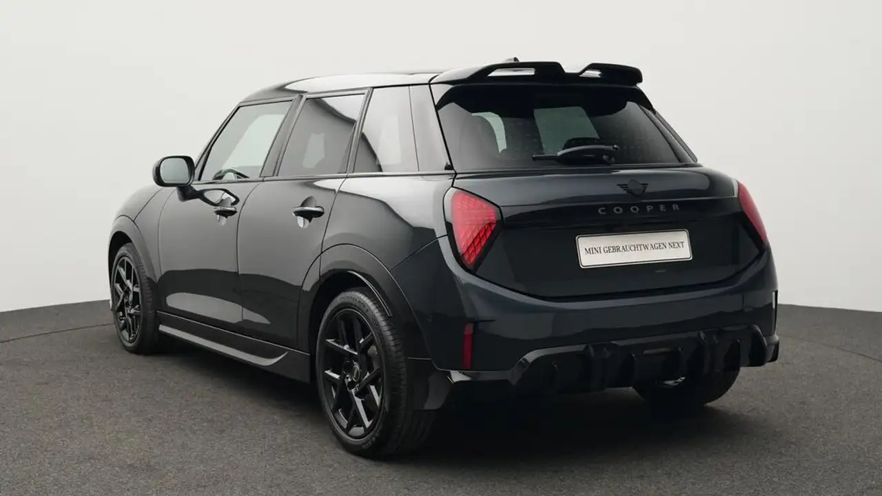 MINI Cooper C John Cooper Works Trim 7