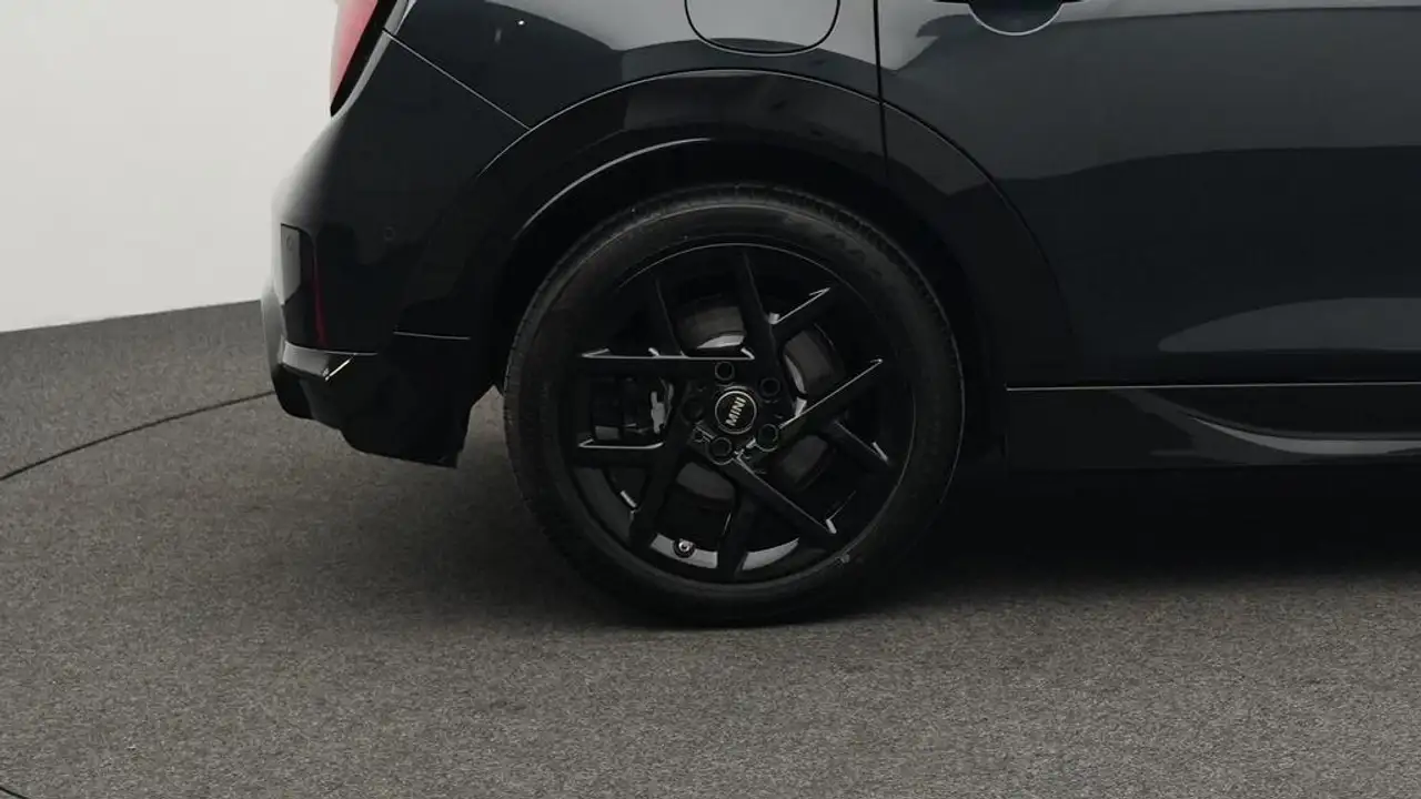 MINI Cooper C John Cooper Works Trim 10