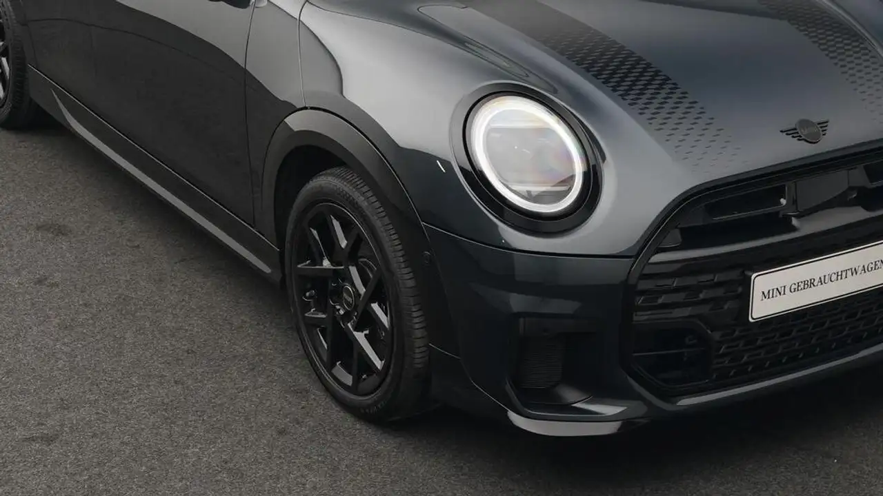 MINI Cooper C John Cooper Works Trim 18