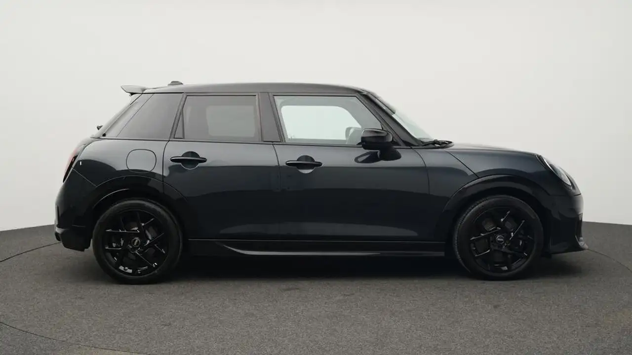 MINI Cooper C John Cooper Works Trim 2