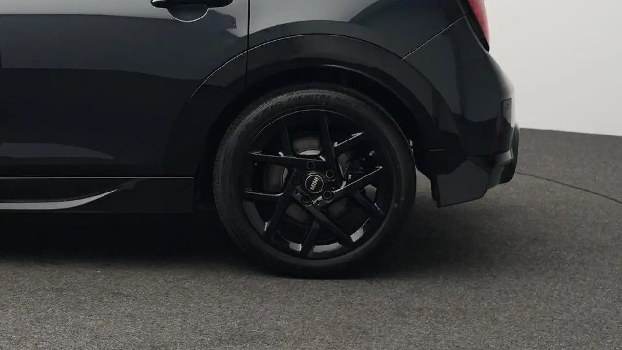 MINI Cooper C John Cooper Works Trim 11