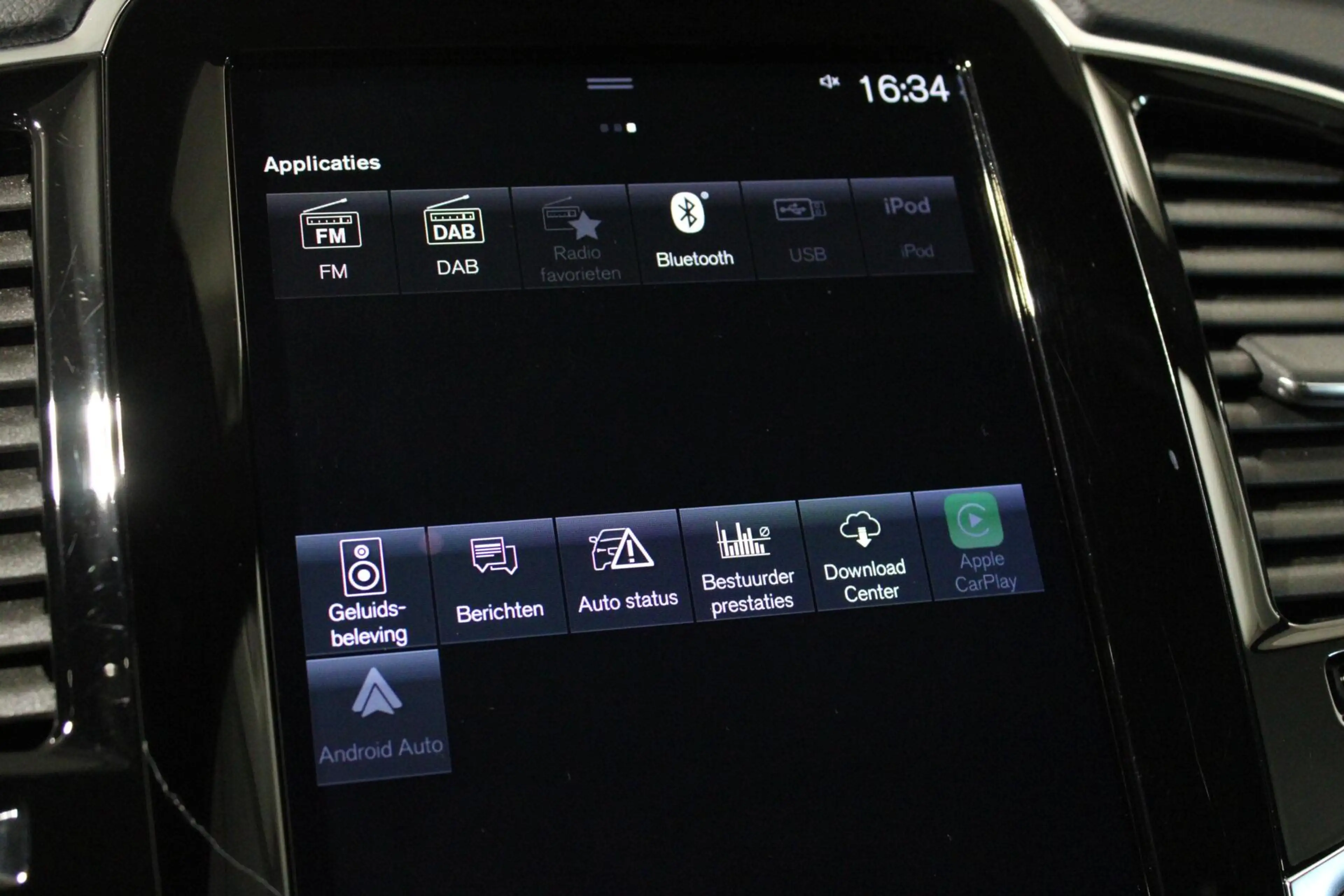 Volvo XC90 2.0 T8 Recharge AWD R-Design | H/K | PANO | Elektr — photo 21