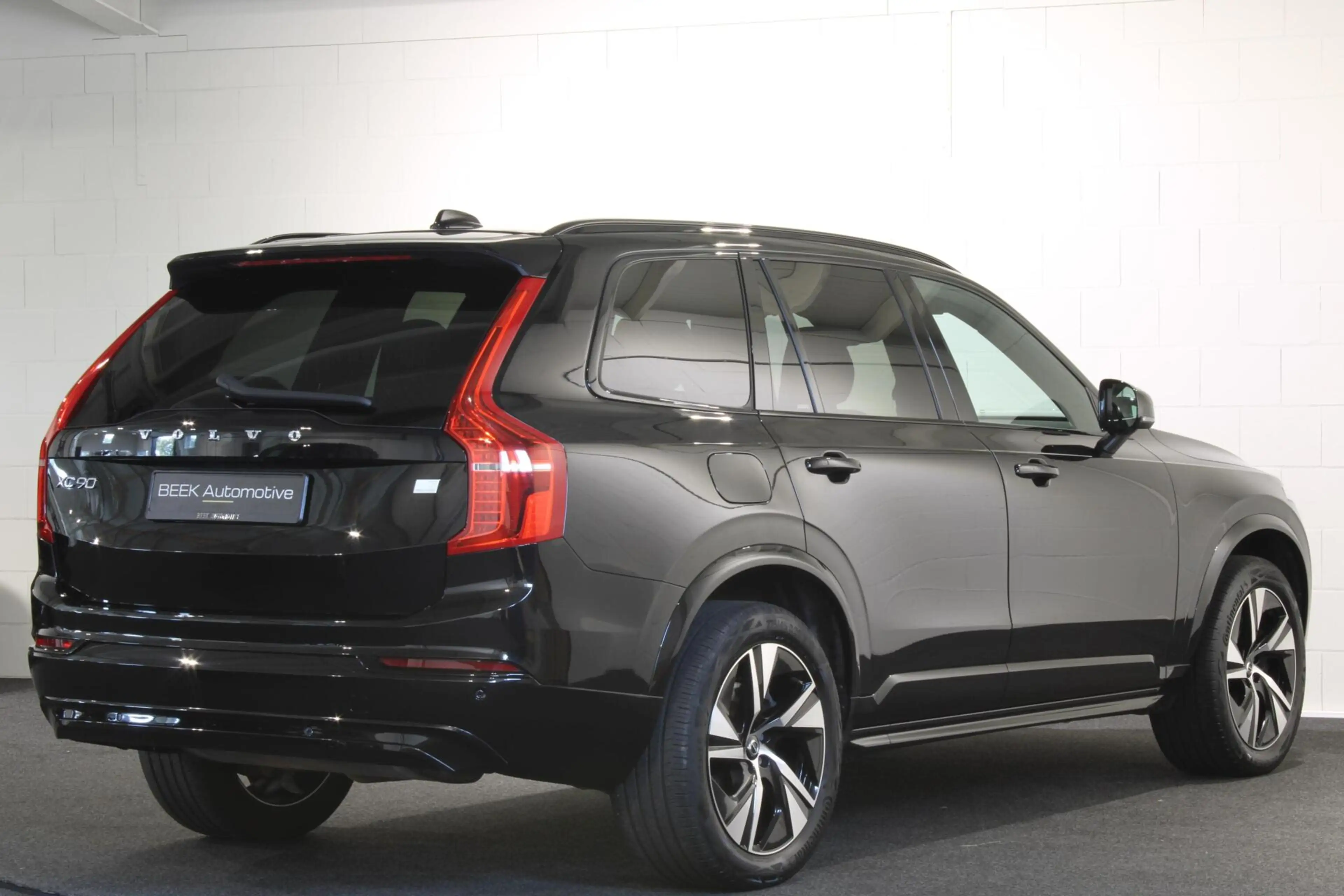 Volvo XC90 2.0 T8 Recharge AWD R-Design | H/K | PANO | Elektr — photo 3