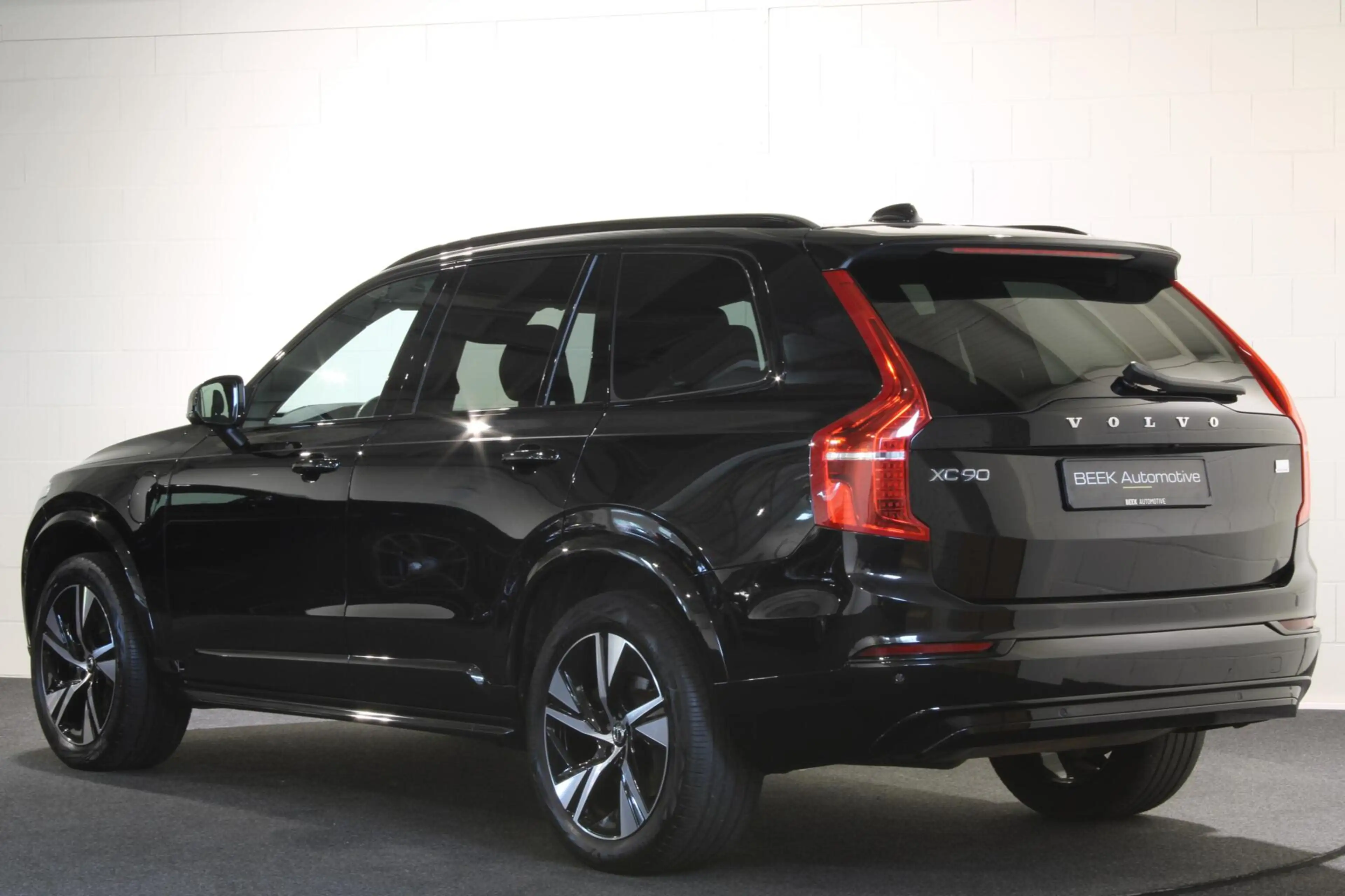 Volvo XC90 2.0 T8 Recharge AWD R-Design | H/K | PANO | Elektr — photo 8