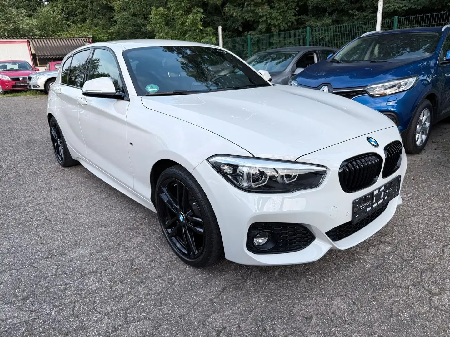 BMW 118 Baureihe 1 Lim. 5-trg. 118 i M Sport Weiß - 1