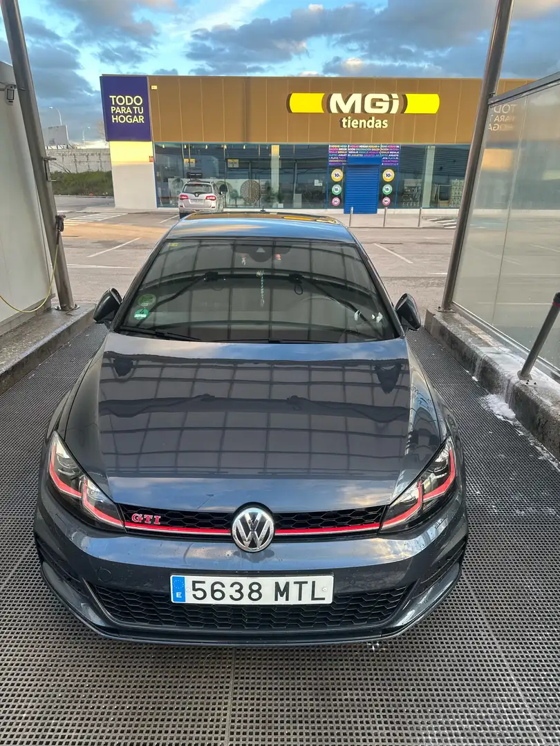 Volkswagen Golf GTI 2.0 TSI Performance DSG7 180kW - 1