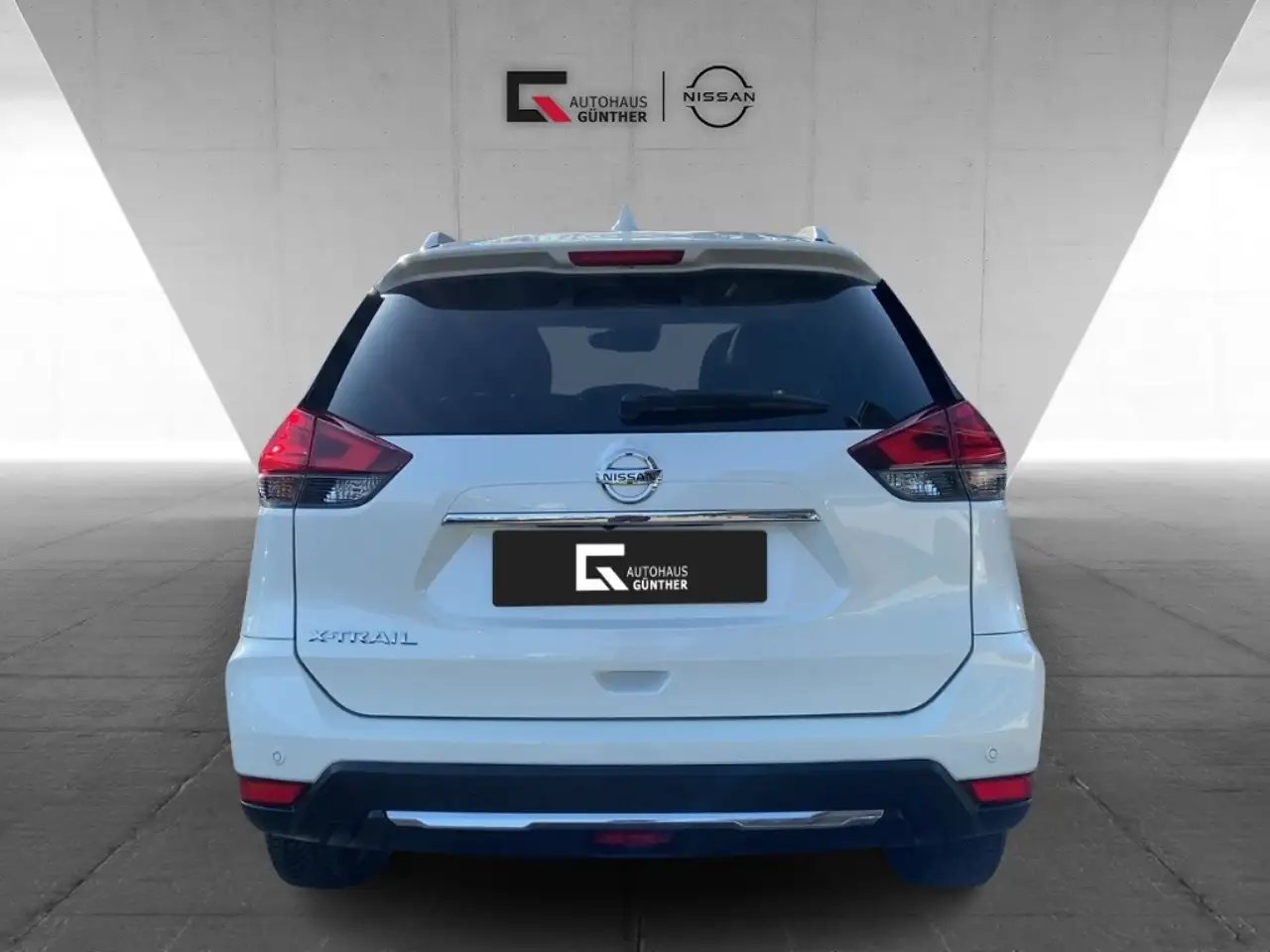 Nissan X-Trail TEKNA 1.3 DIG-T 160 PS / 5Sitzer/PGD/Elekt.Heckkla 3