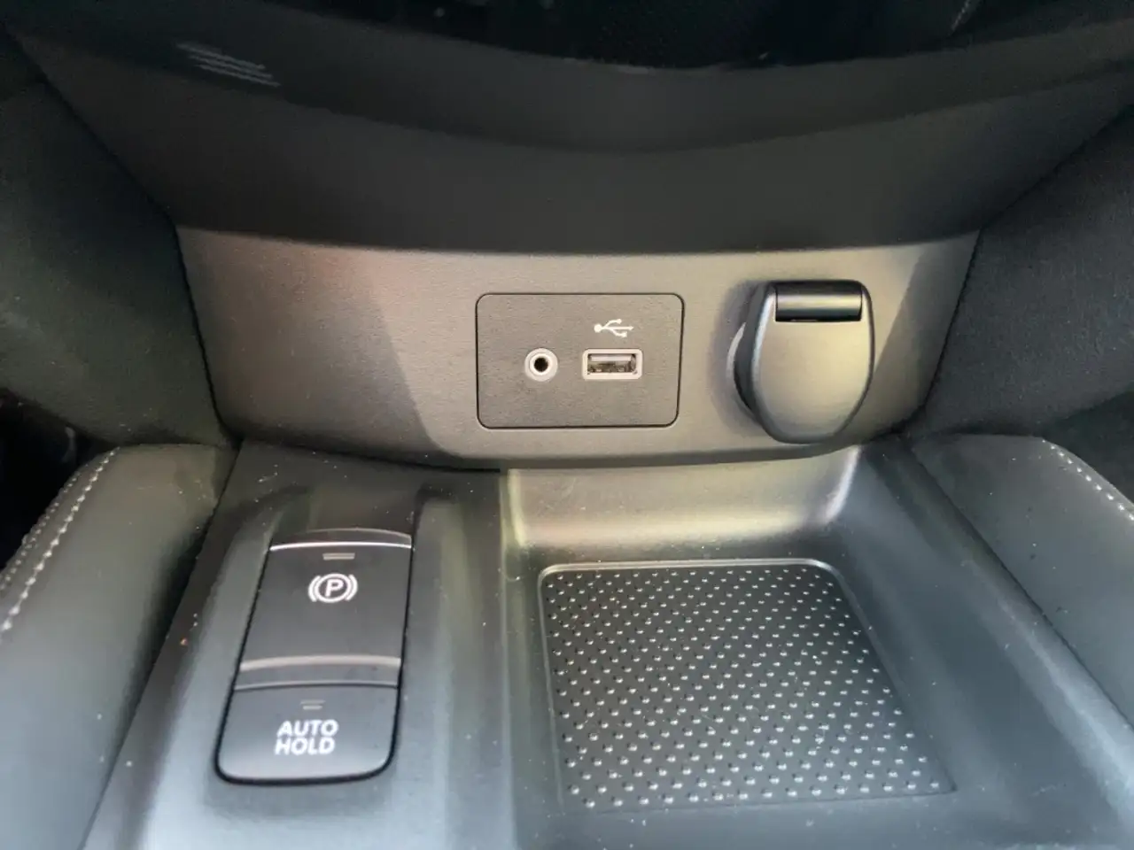 Nissan X-Trail TEKNA 1.3 DIG-T 160 PS / 5Sitzer/PGD/Elekt.Heckkla 19
