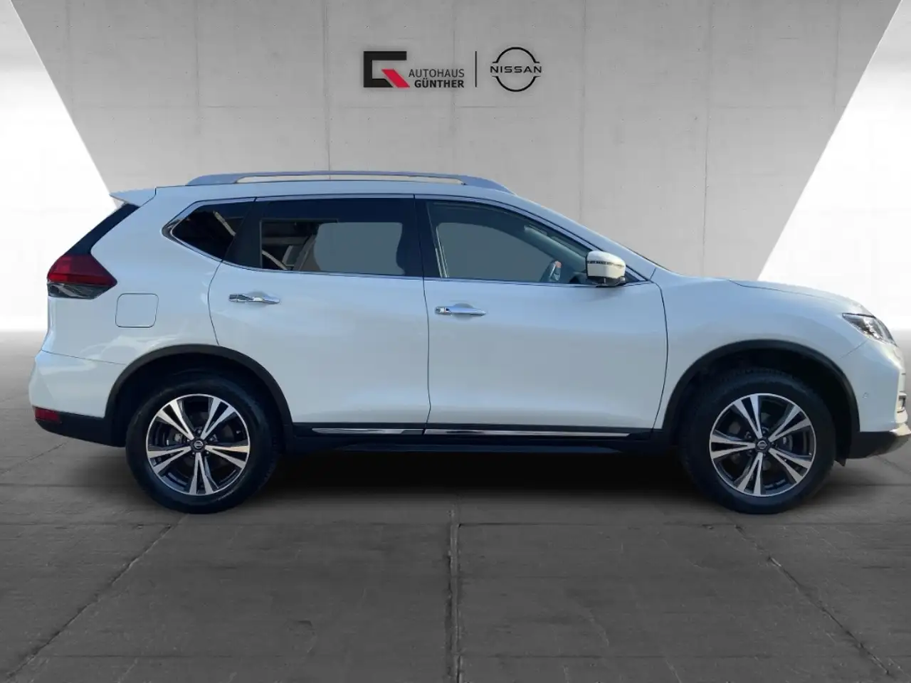 Nissan X-Trail TEKNA 1.3 DIG-T 160 PS / 5Sitzer/PGD/Elekt.Heckkla 5