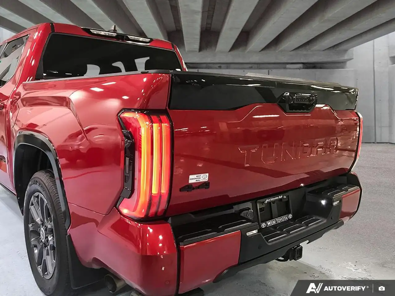 Toyota Tundra снимка Toyota Tundra