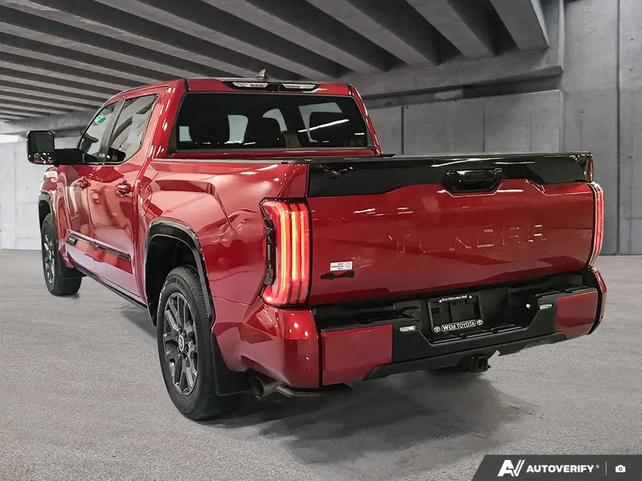 Toyota Tundra снимка Toyota Tundra