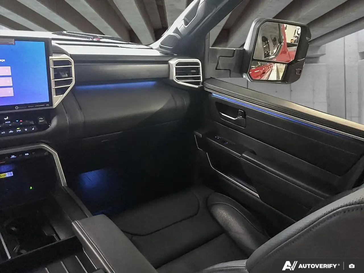 Toyota Tundra снимка Toyota Tundra