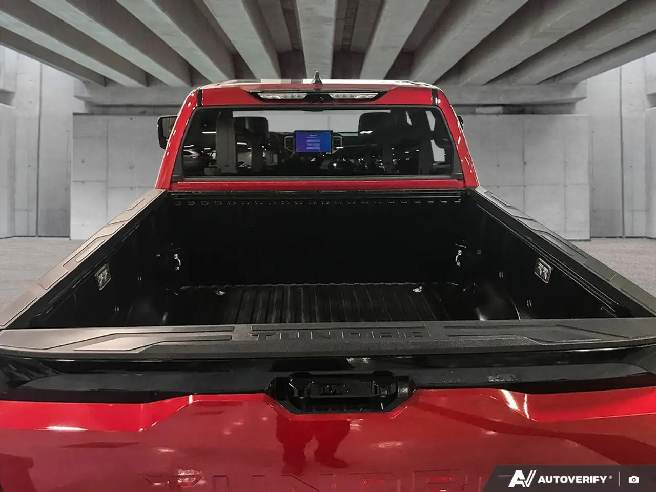 Toyota Tundra снимка Toyota Tundra