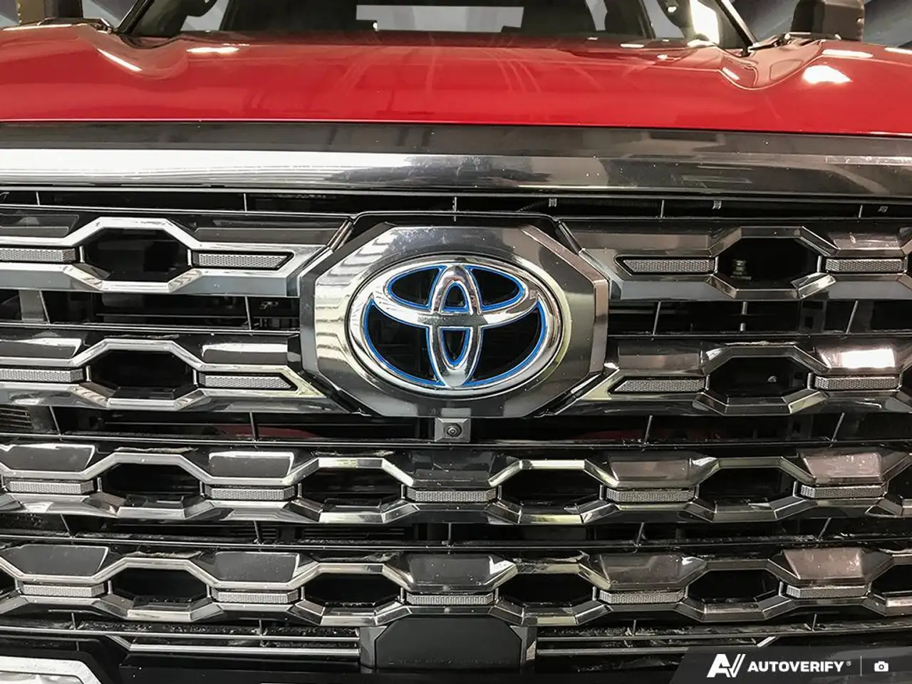 Toyota Tundra снимка Toyota Tundra