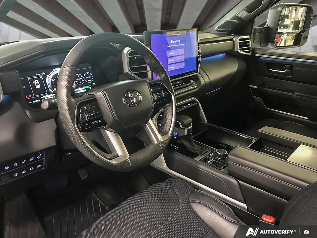 Toyota Tundra снимка Toyota Tundra