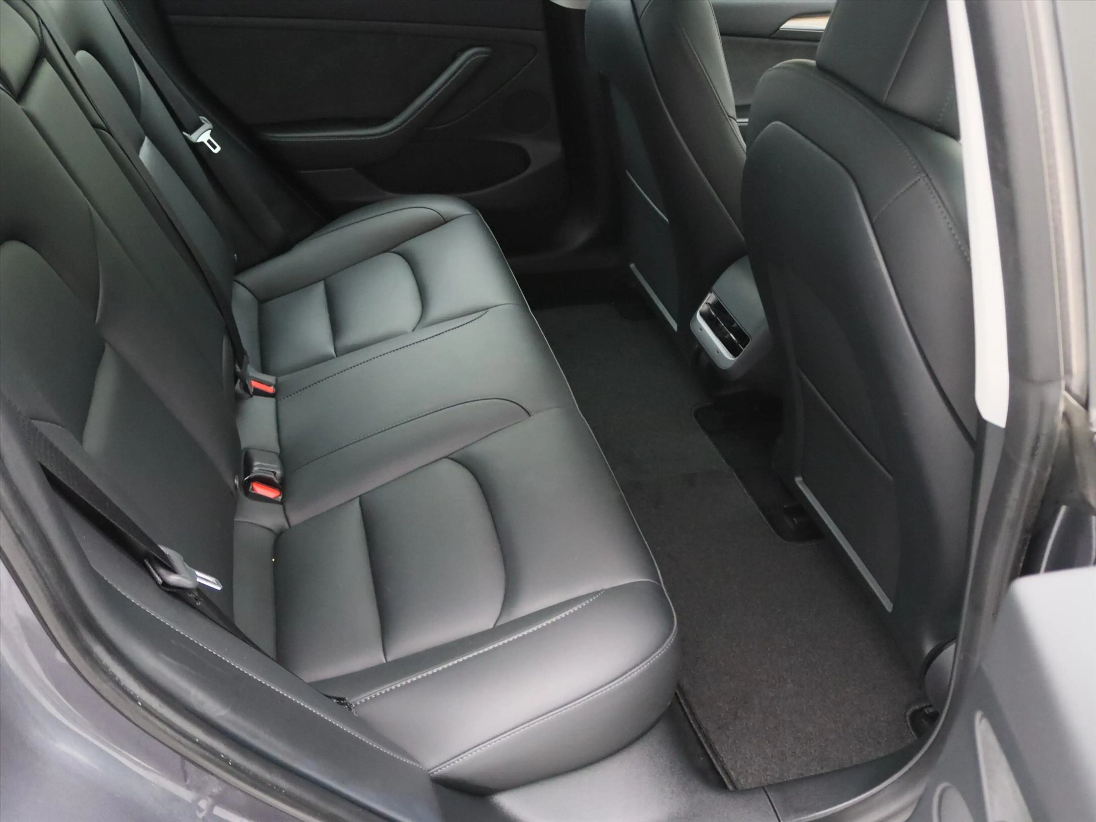 Tesla Model 3 Standard RWD Plus UPGRADE 94.8% SoH [ LFP-ACCU+WAR — photo 15