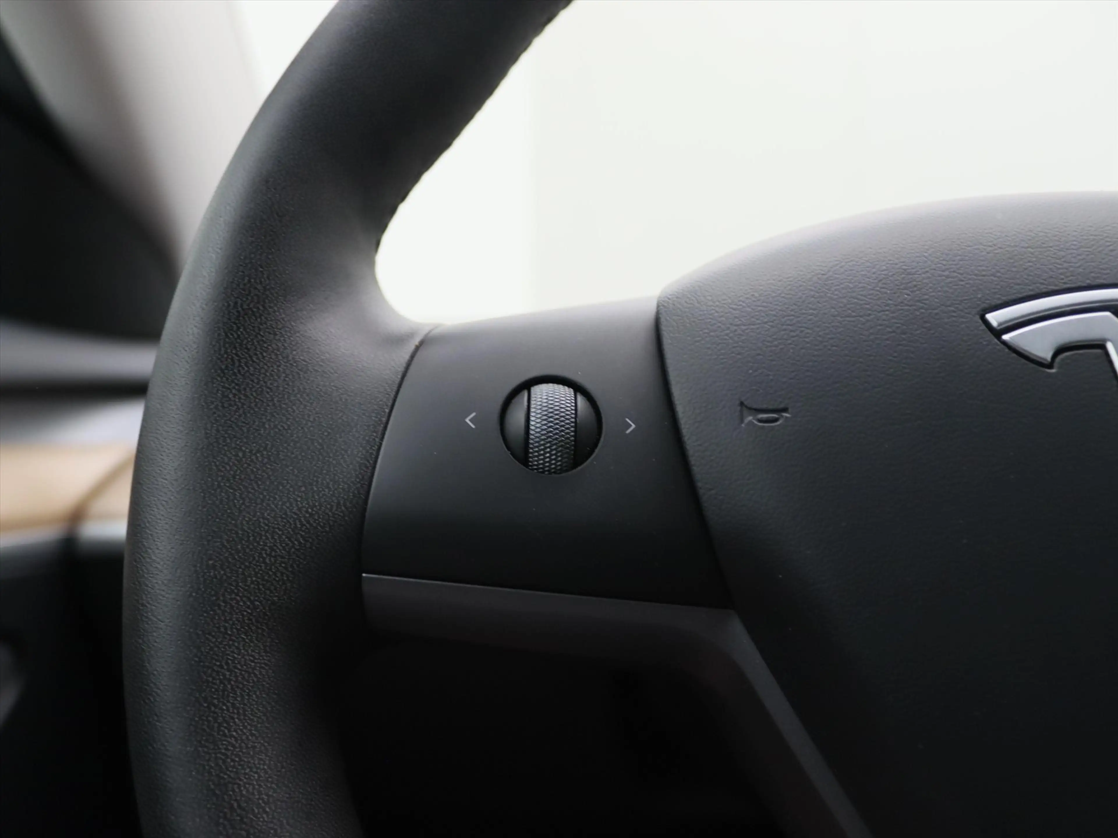 Tesla Model 3 Standard RWD Plus UPGRADE 94.8% SoH [ LFP-ACCU+WAR — photo 22