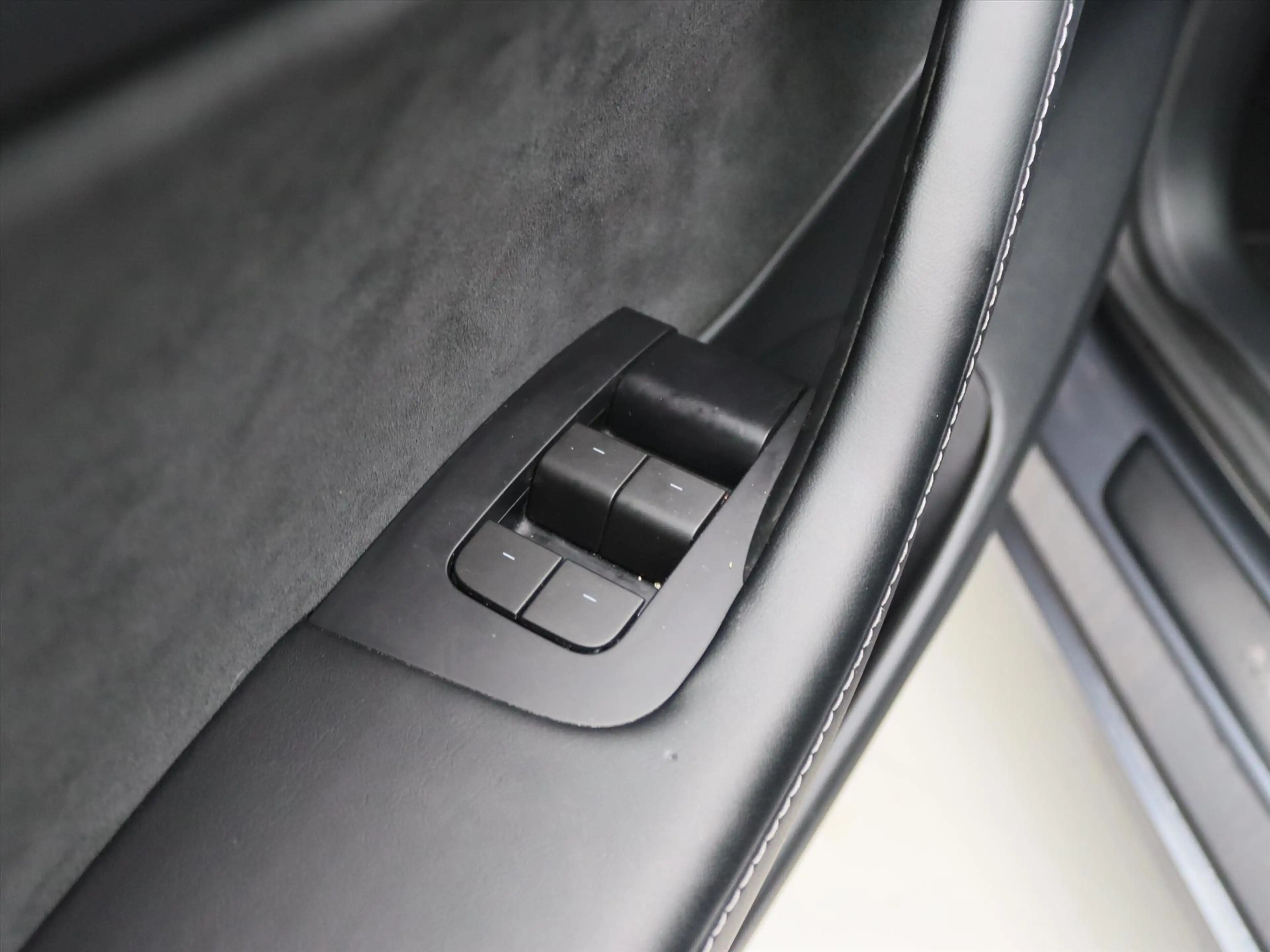 Tesla Model 3 Standard RWD Plus UPGRADE 94.8% SoH [ LFP-ACCU+WAR — photo 33