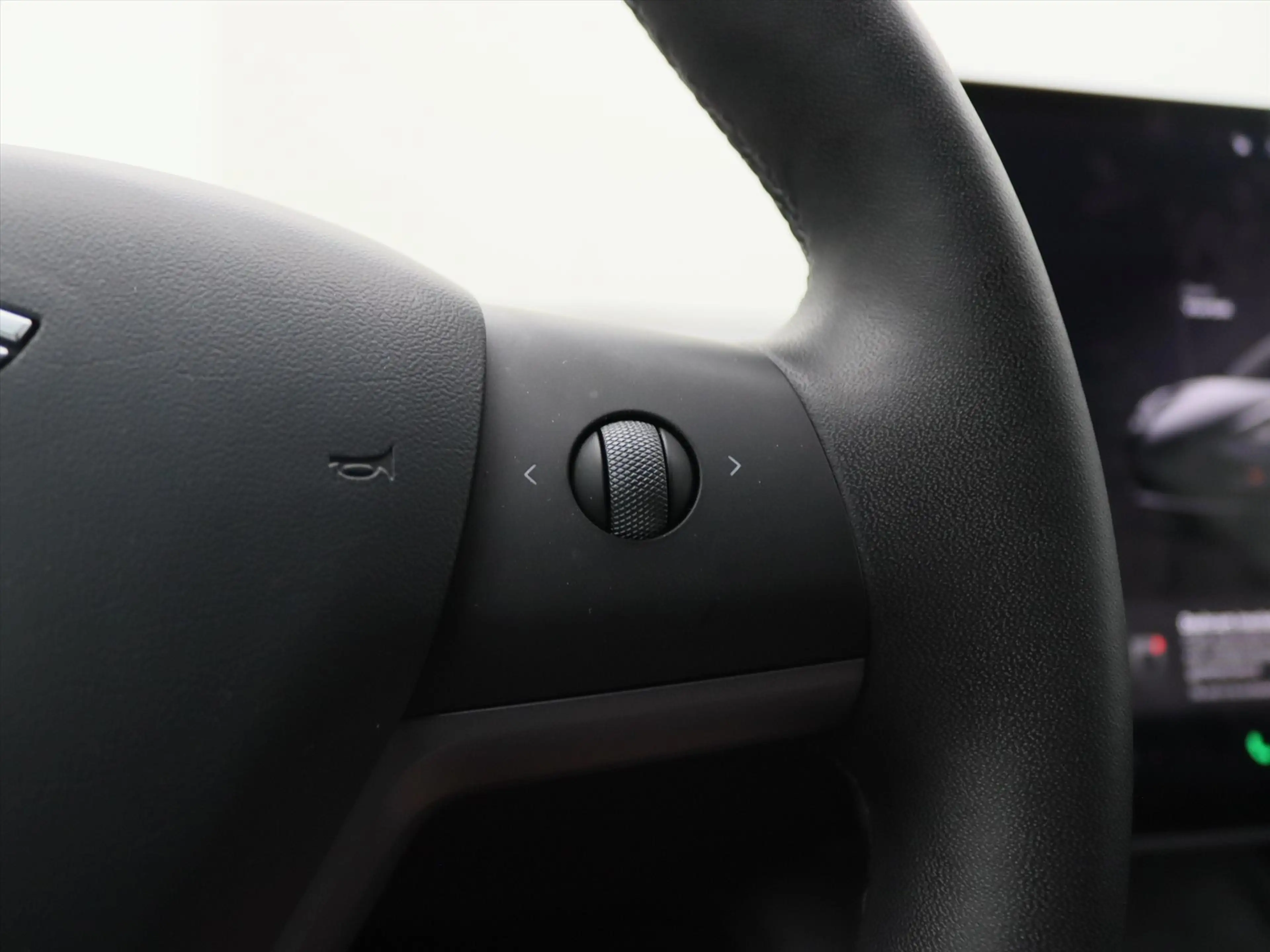 Tesla Model 3 Standard RWD Plus UPGRADE 94.8% SoH [ LFP-ACCU+WAR — photo 23
