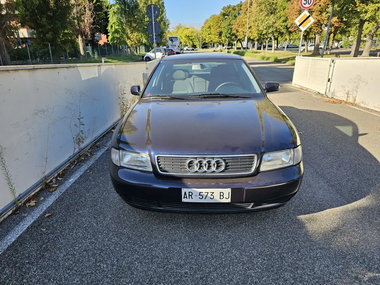 Audi A4 1.6, foto 1