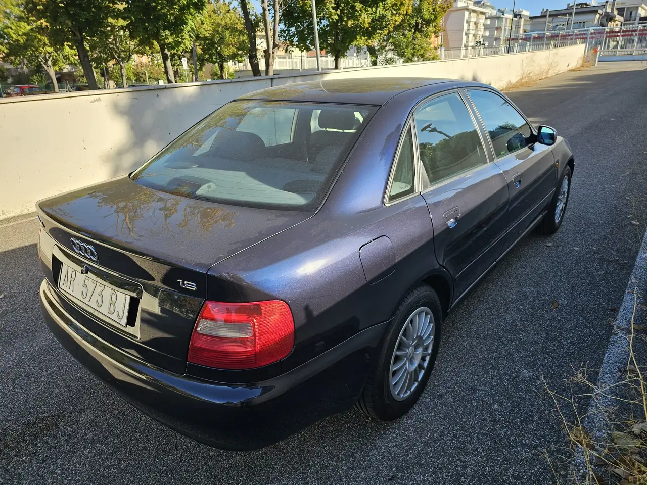 Audi A4 1.6, foto 6