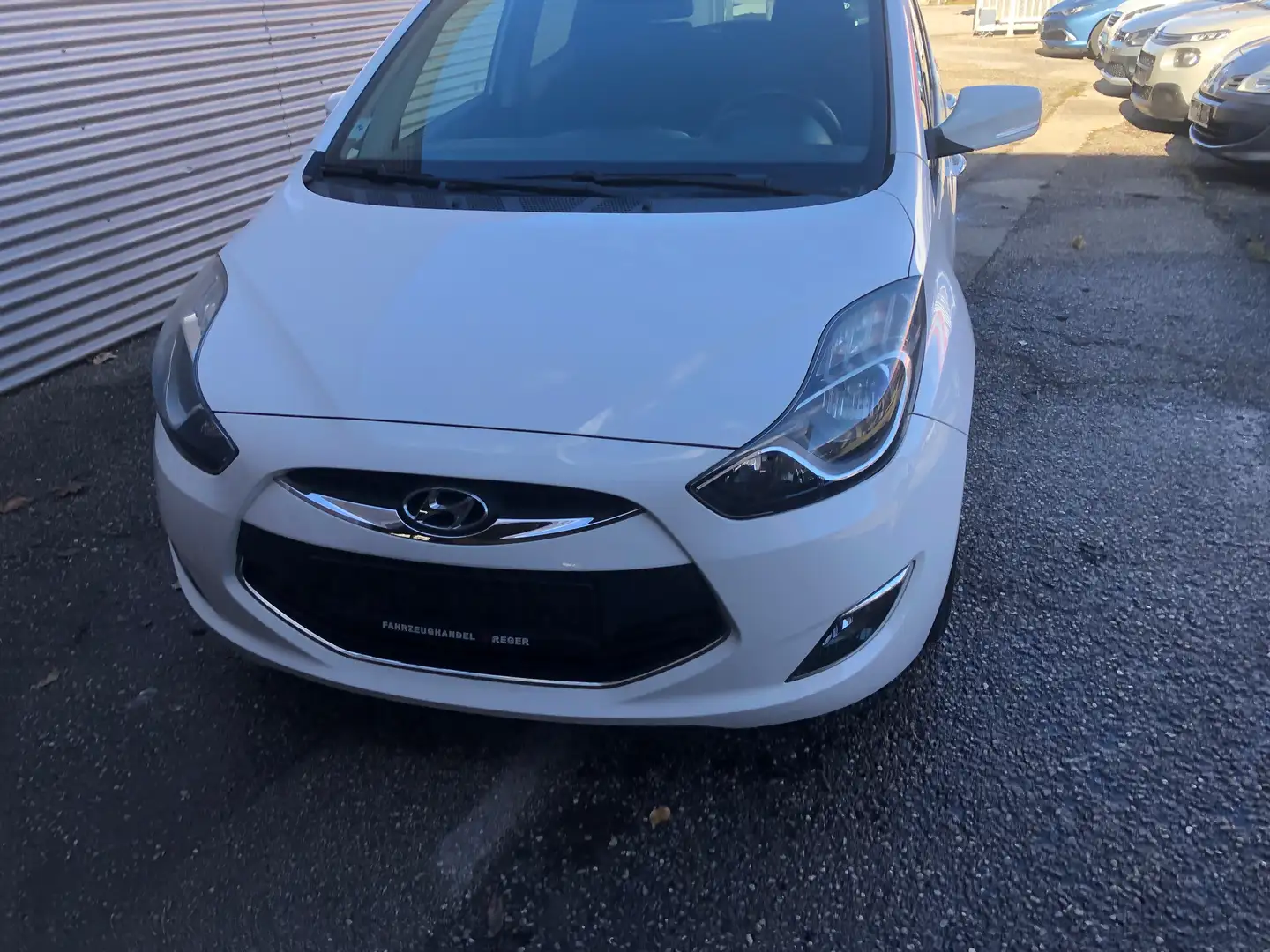Hyundai iX20 iX20 1,4 CRDi Comfort #ÖAMTC-PICKERL#TOP ### Weiß - 2