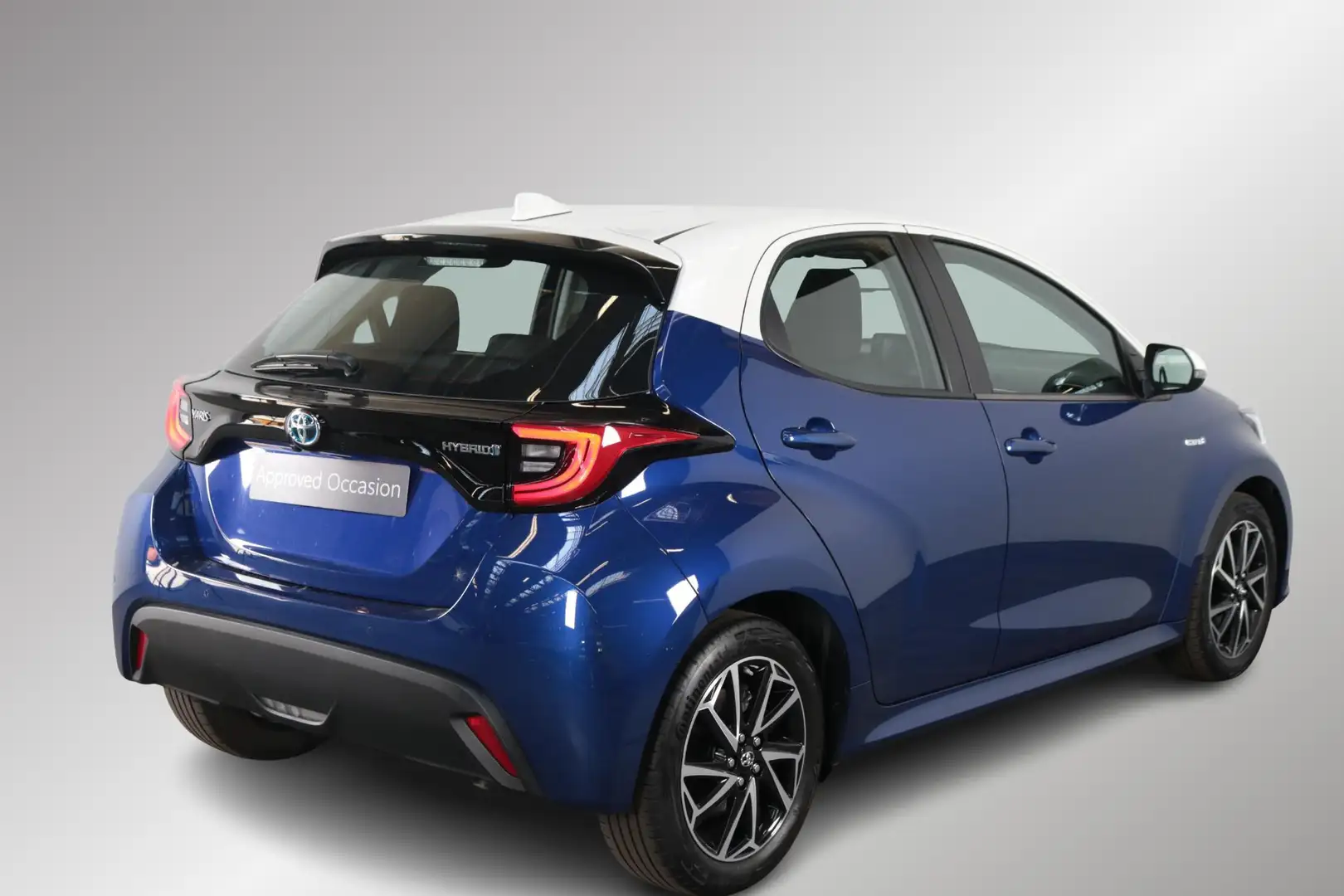Toyota Yaris 1.5 Hybrid Dynamic Plus, Head Up Display ,Blind Sp Blauw - 2