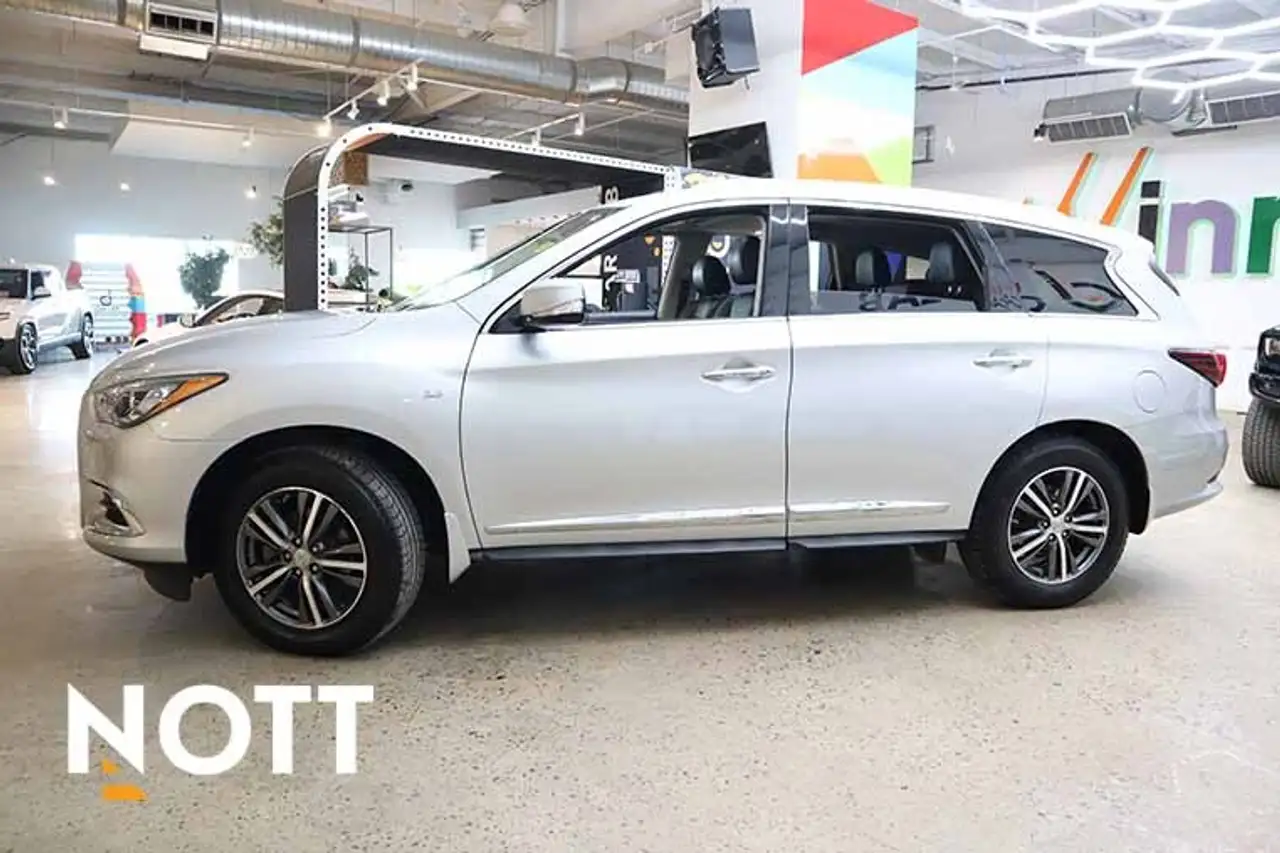 Infiniti QX60 снимка Infiniti QX60