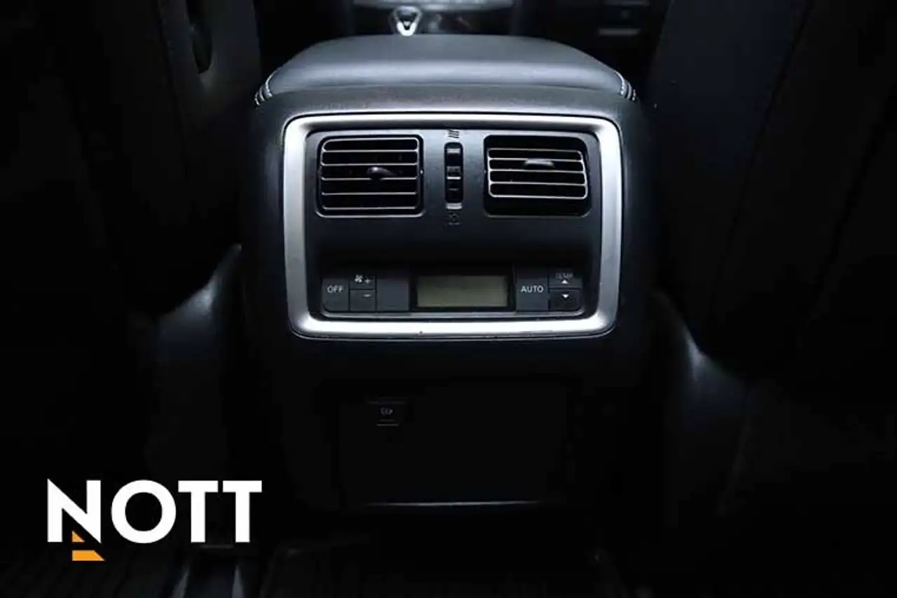 Infiniti QX60 снимка Infiniti QX60