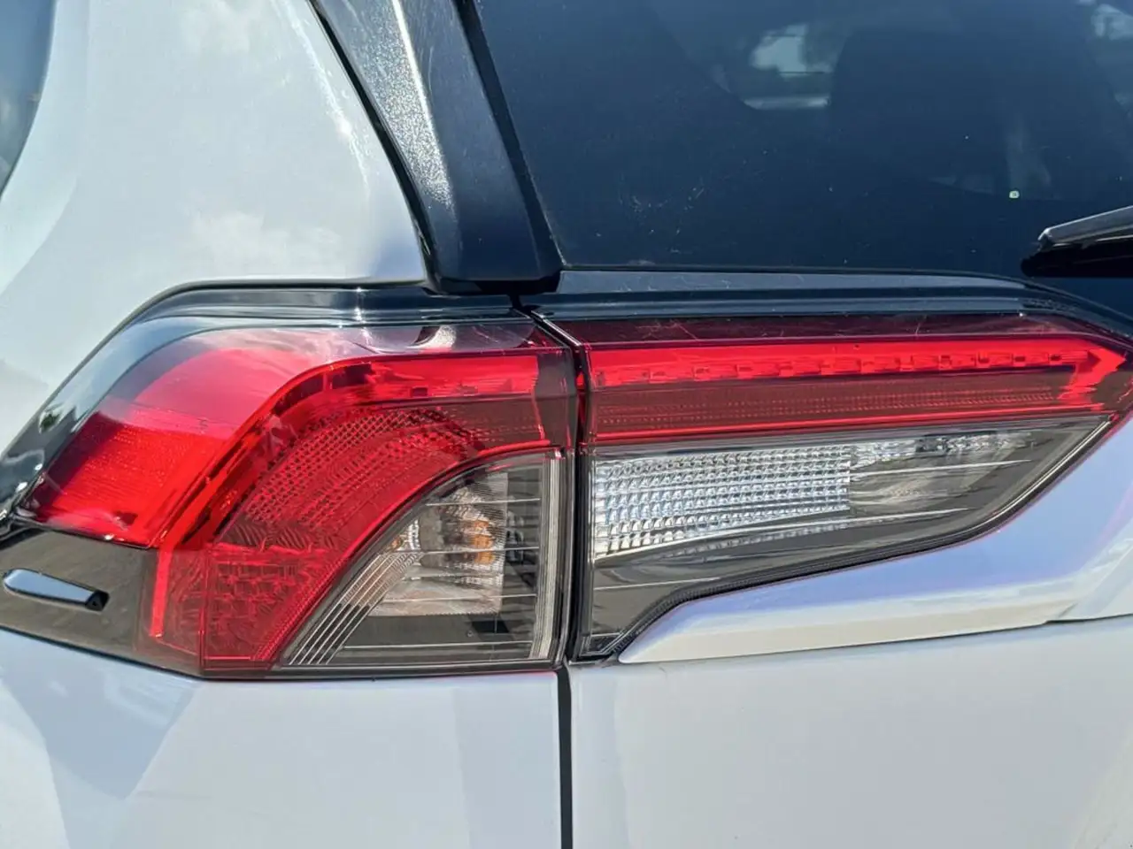 Toyota RAV 4 снимка Toyota RAV 4