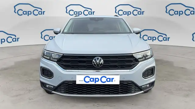 Volkswagen T-Roc view 5