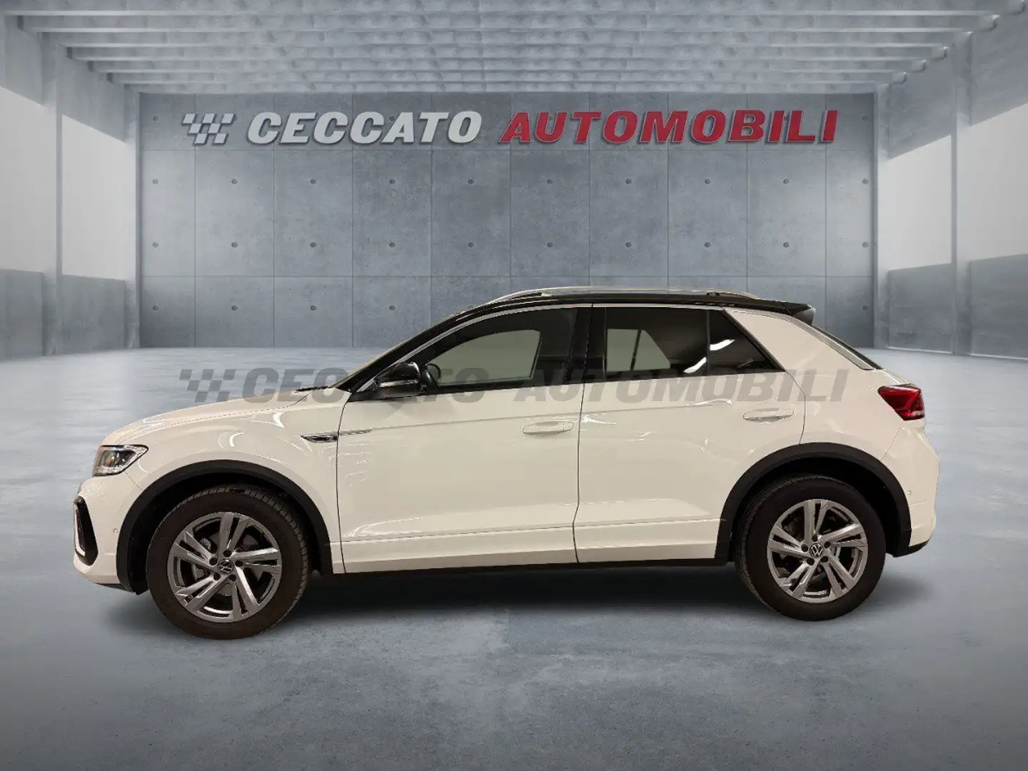 Volkswagen T-Roc I 2022 2.0 tdi R-Line 115cv Wit - 2