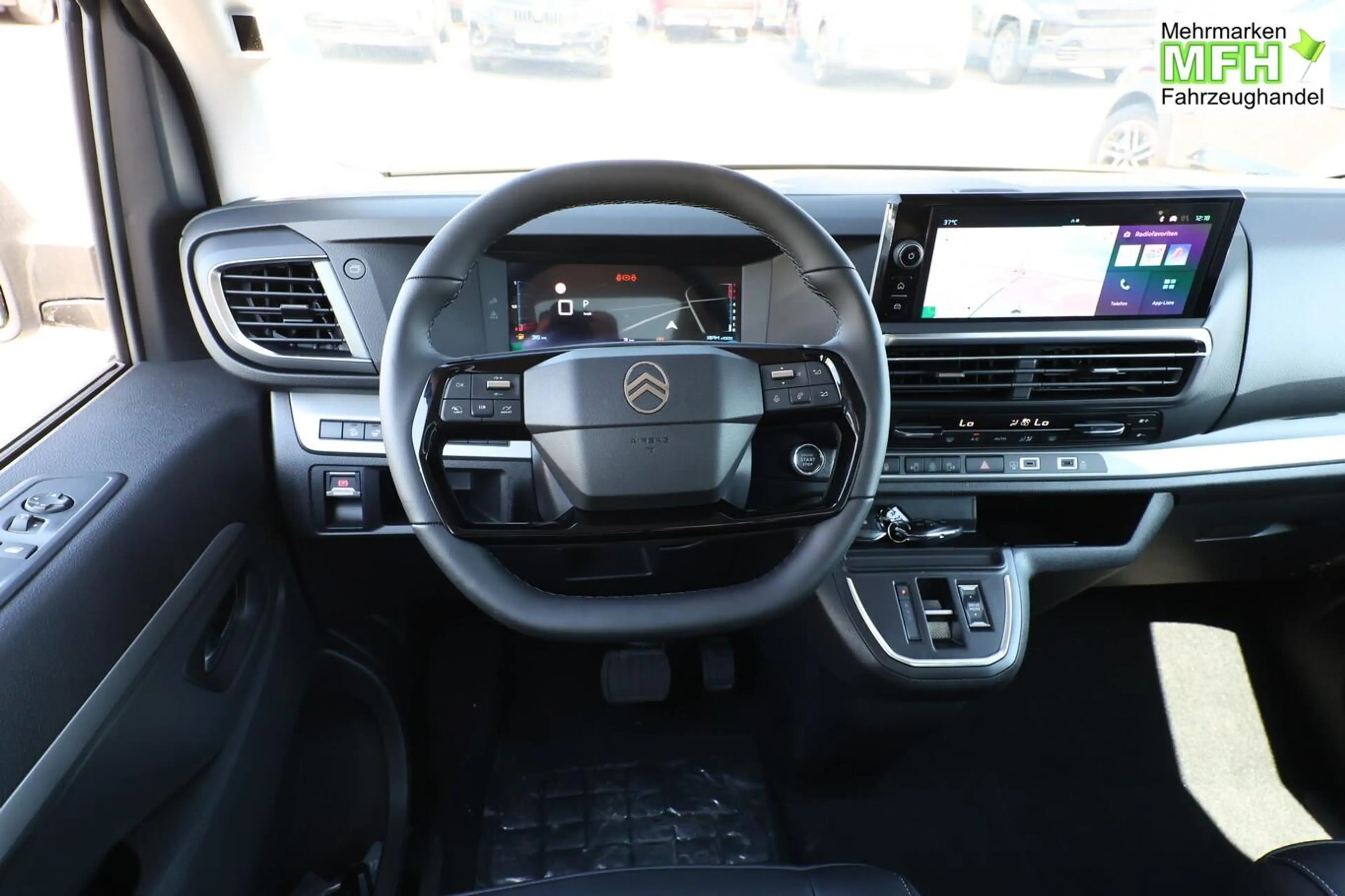 Citroen Spacetourer MAX AT XL Pano AHK Nav Leder Kam Key 132 kW (17... — photo 6