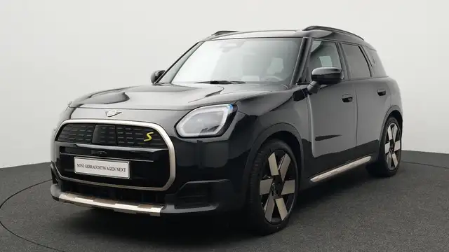 MINI Countryman SE All4 Favoured Trim