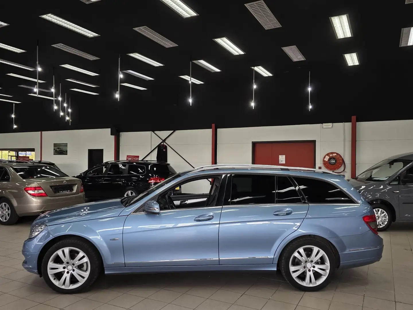 Mercedes-Benz C 200 C 200 T CDI DPF BlueEFFICIENCY Avantgarde**NAVI** Blauw - 2