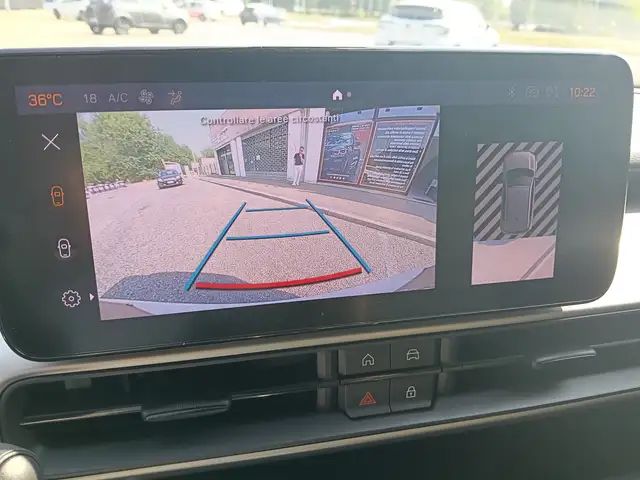 Jeep Avenger view 19