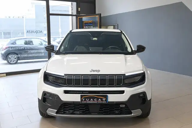 Jeep Avenger view 2