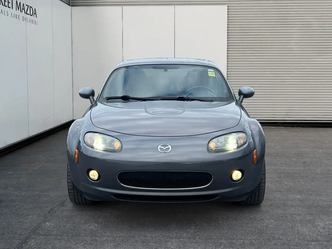 Mazda MX-5 Miata снимка Mazda MX-5 Miata