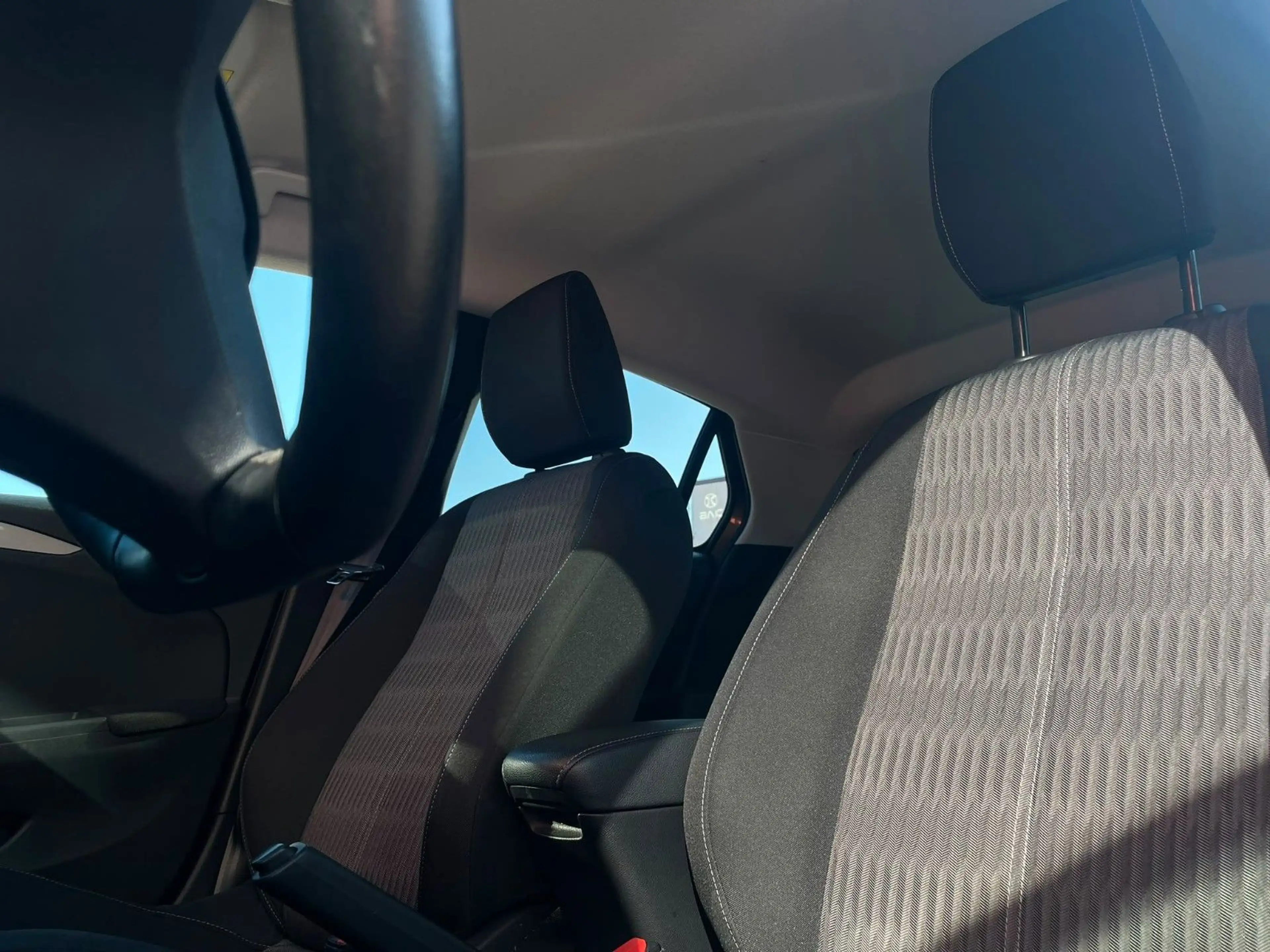 Opel Corsa F Edition *Kamera*Sitzheizung*UVM* — photo 8