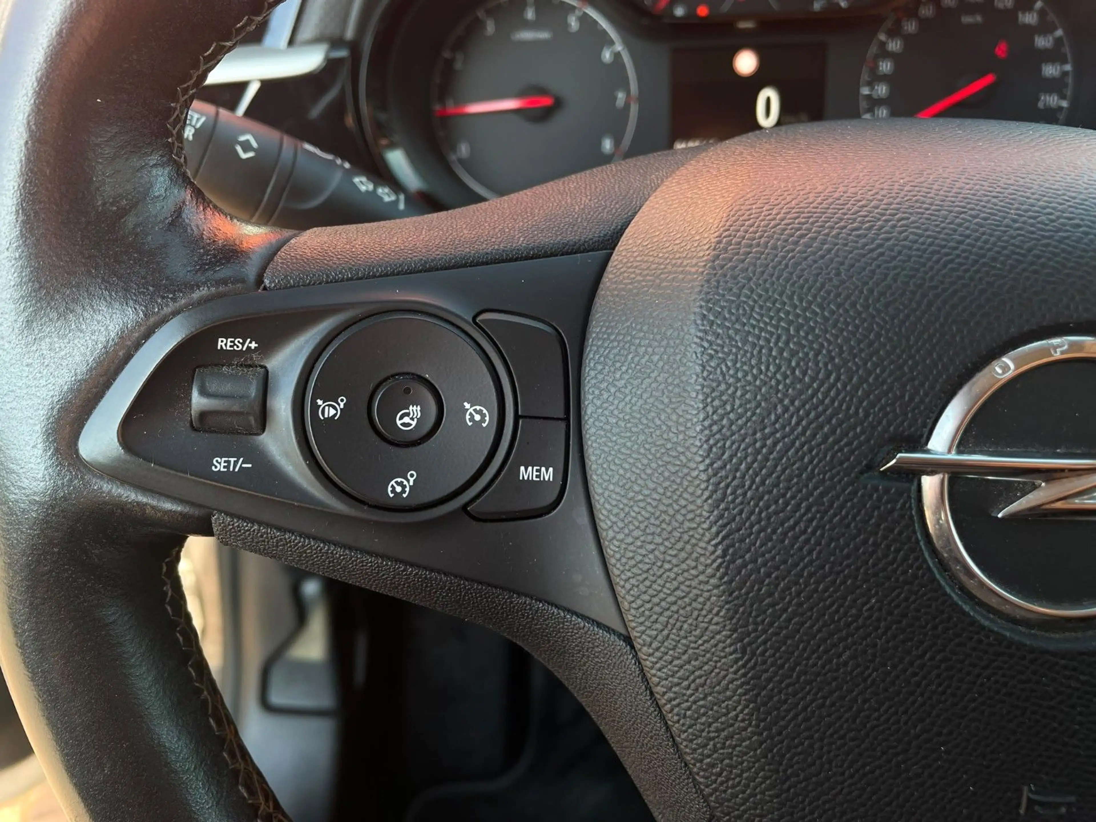 Opel Corsa F Edition *Kamera*Sitzheizung*UVM* — photo 11